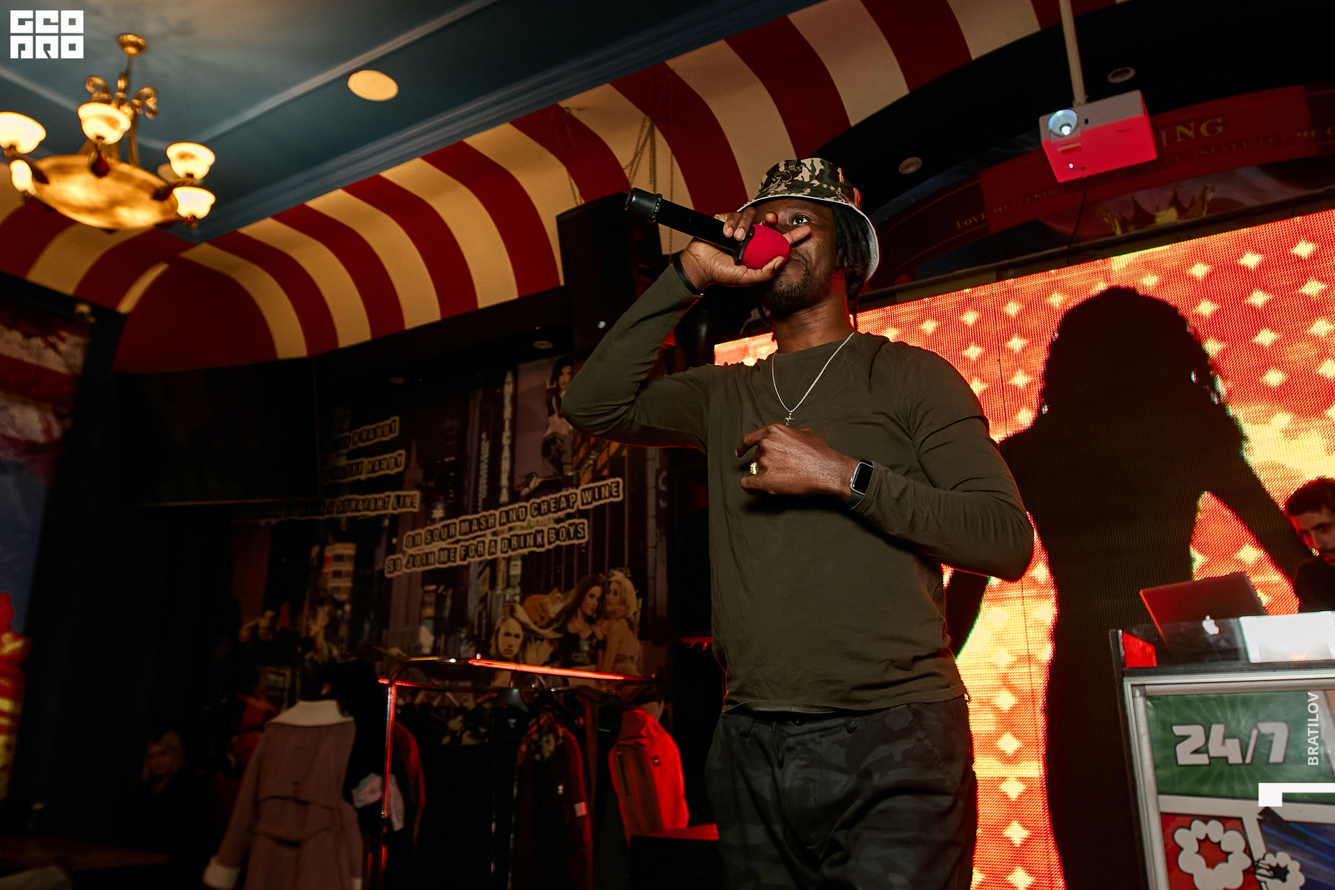 00039 - 2022-10-01 02.00.47 - Alex Bratilov.jpg