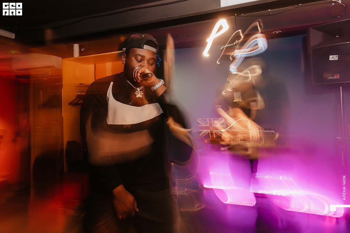 Препати DJ-cafe в «Жёлтом Шкафу» 20