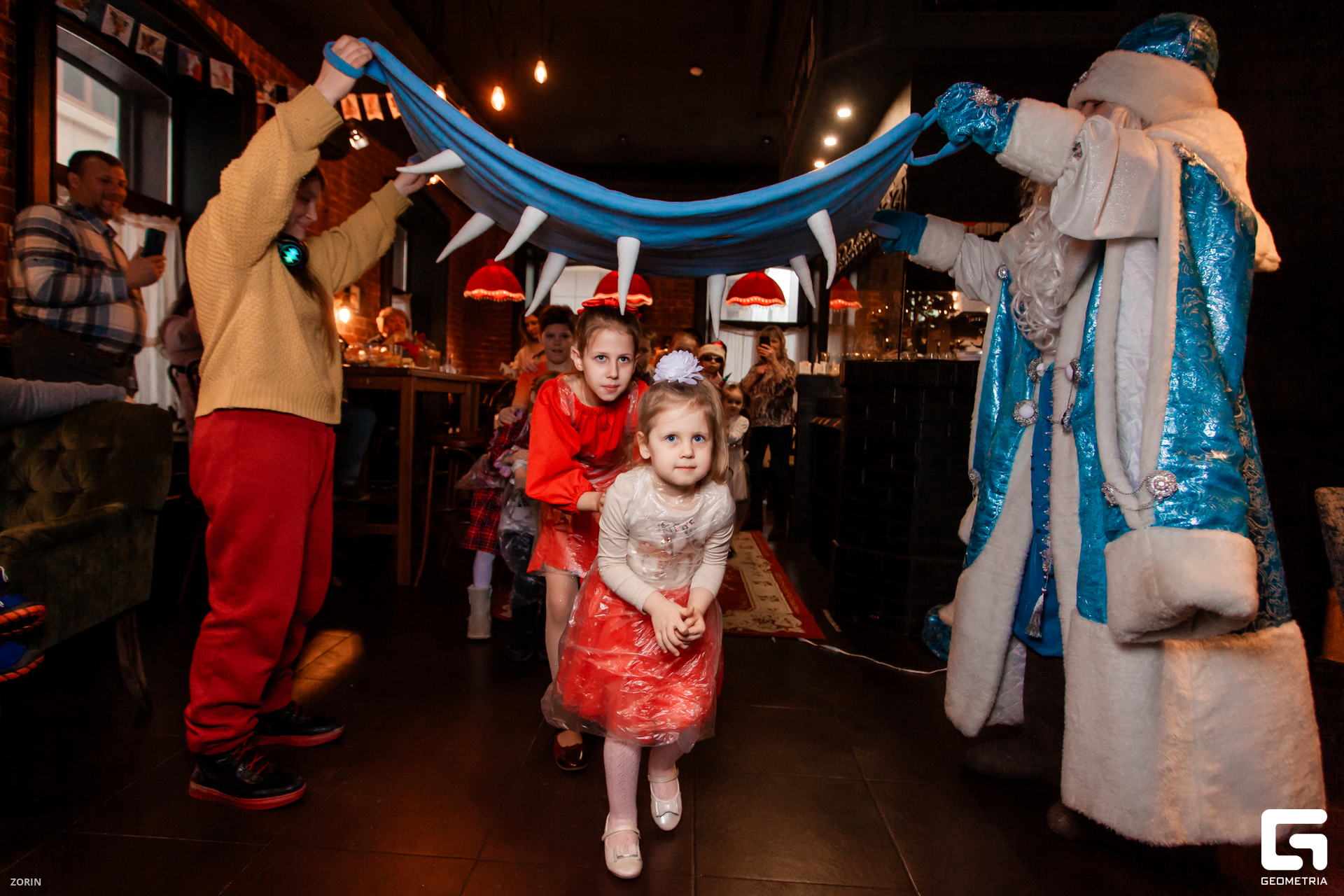 043-14-02-16-03-01-25- Zorin.jpg