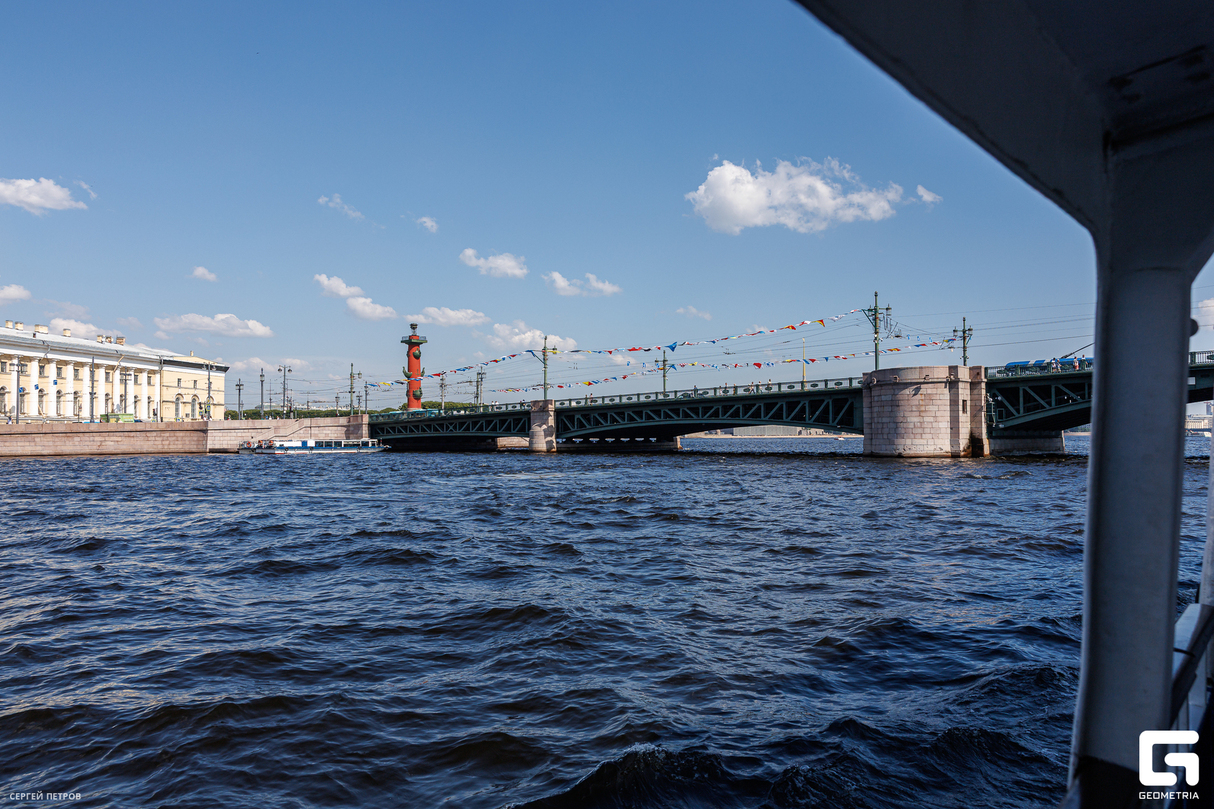 «Морская традиция» рейс к полуденному выстрелу из пушки Петропавловской крепости 25