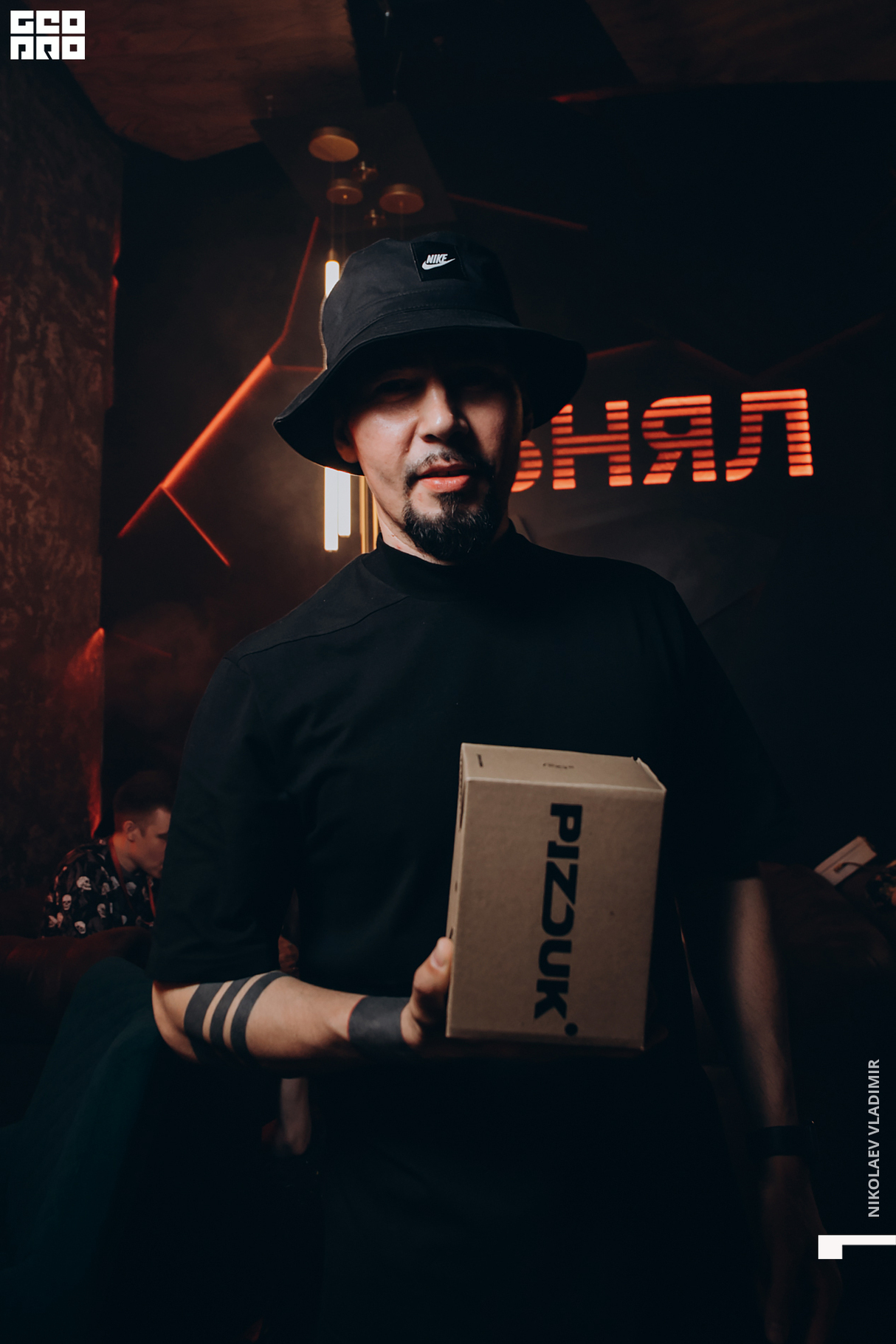 Обнял reopening #1 21