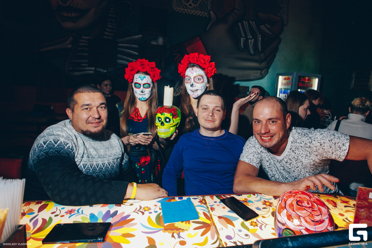 HALLOWEEN & DIA DE LOS MUERTOS 30