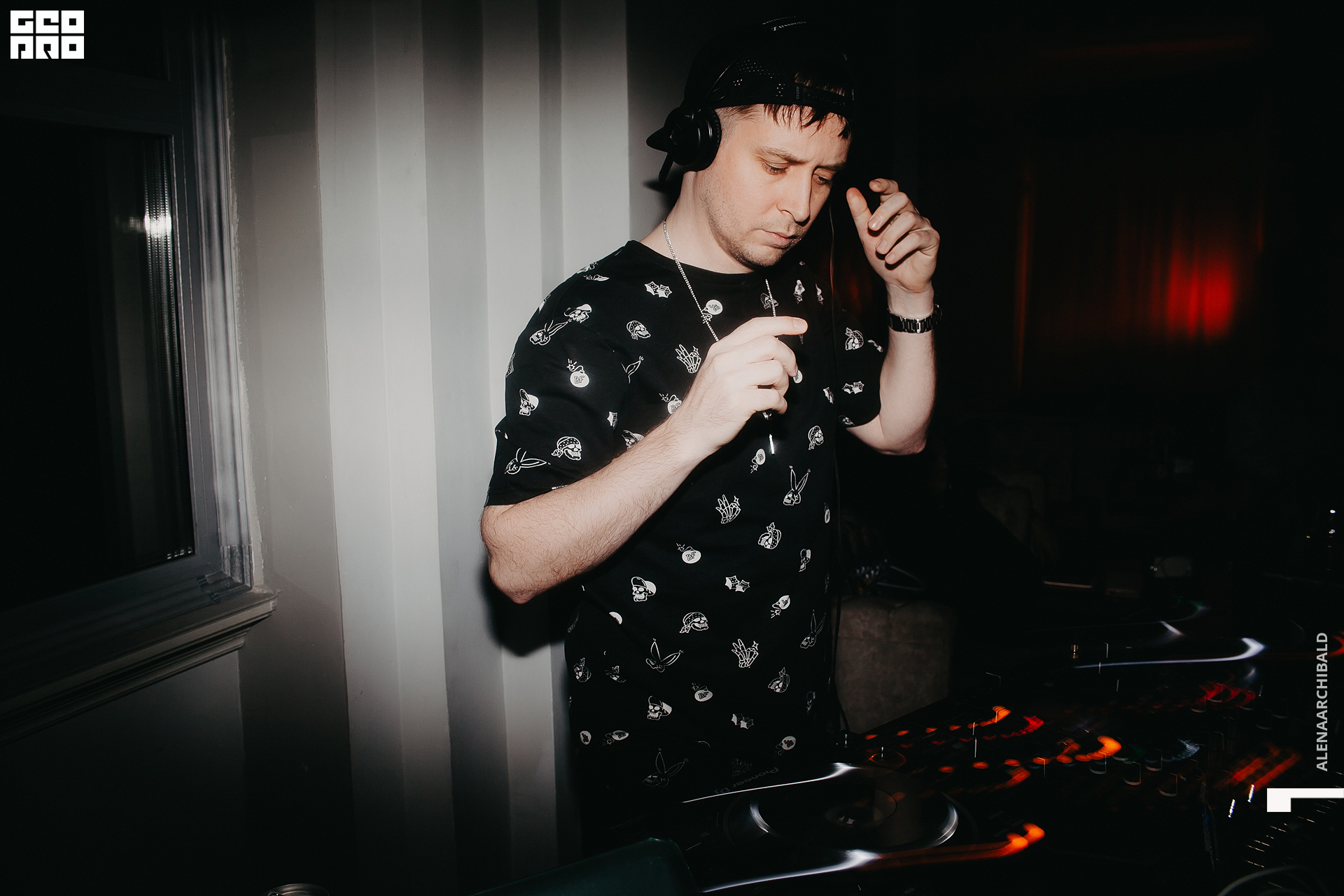 2022-05-21 00-29-50_alenaarchibald043.jpg