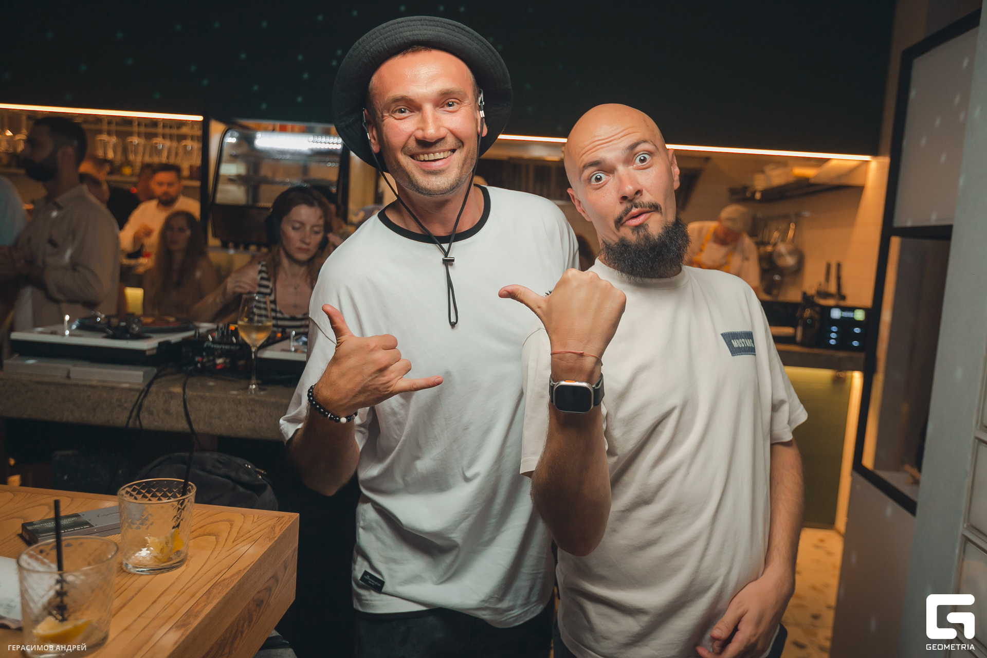 100 Мелодия 22.07.jpg