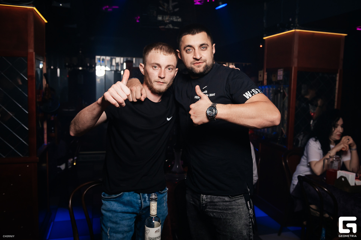 Saturday party 19