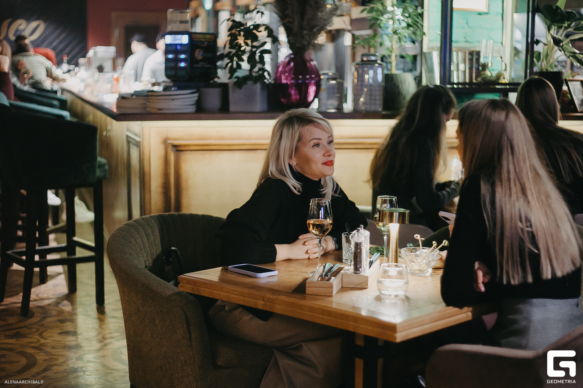 2023-11-24 22-00-46_alenaarchibald009.JPG