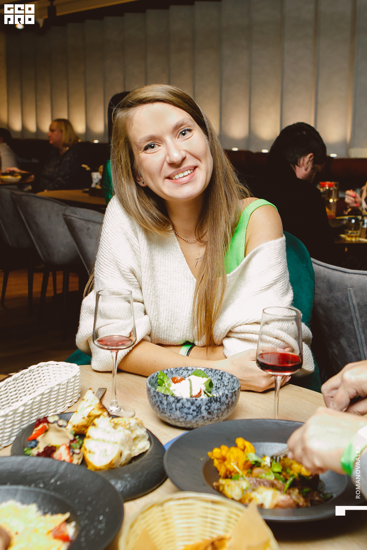 010 311022  013944 @romanovaalex.jpg