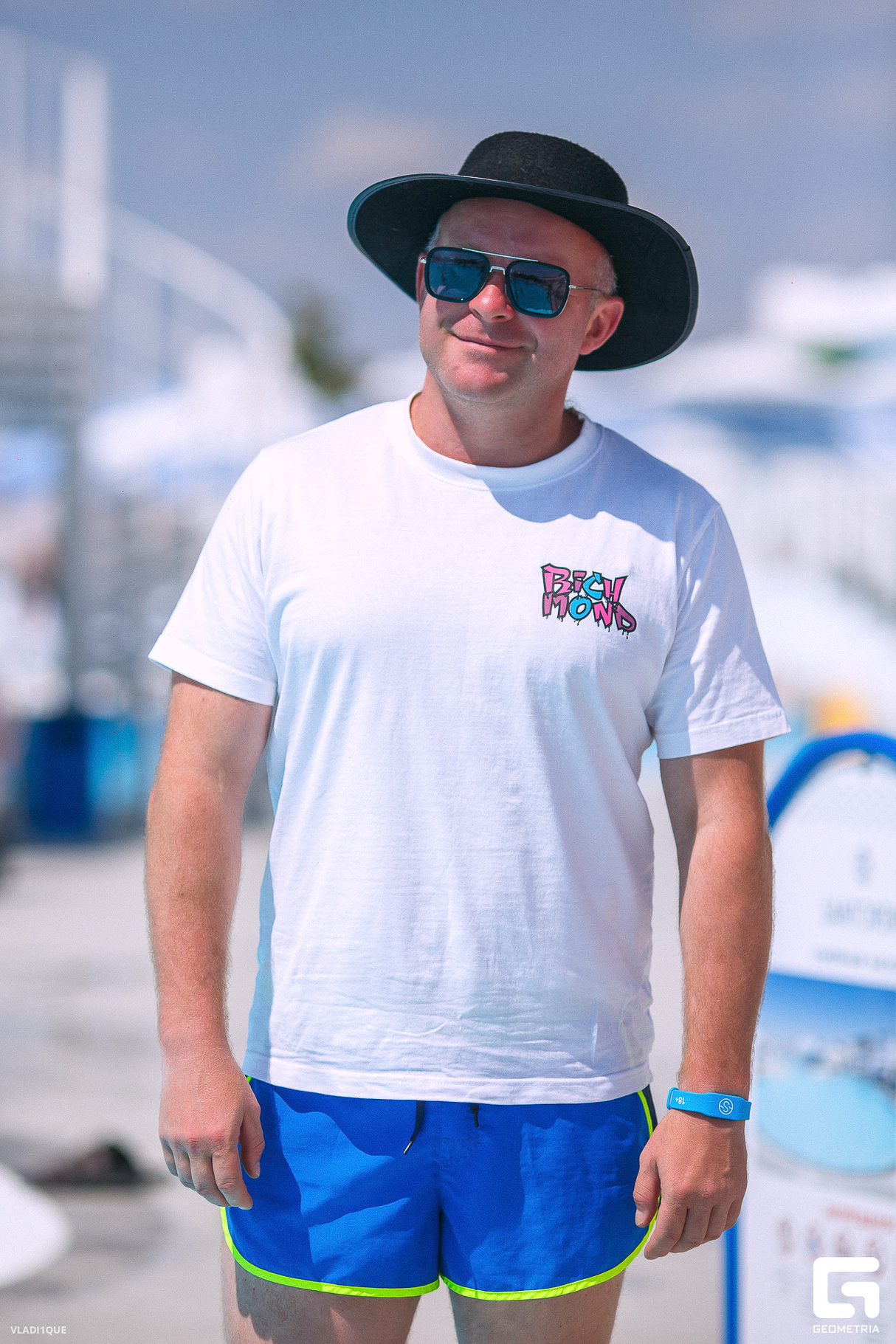 POOL PARTY 10