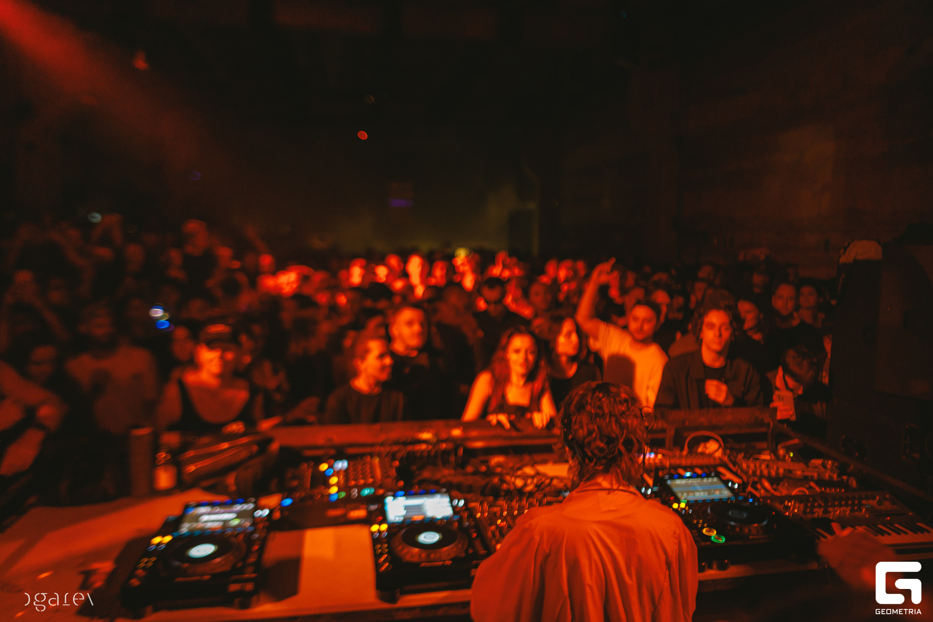 OUTLINE 2024-427-236.jpg