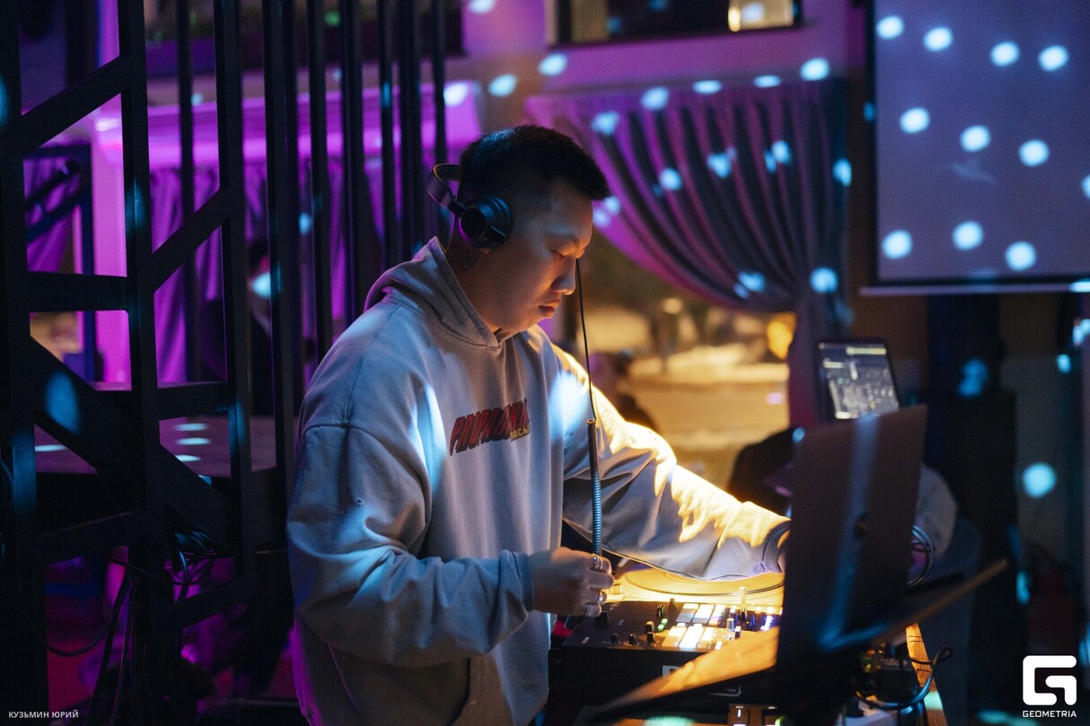 ЖАРКИЕ ВЫХОДНЫЕ В ХАБЛ БАБЛ С DJ ENERGY, CHENSKY И MAXBEAT! 10