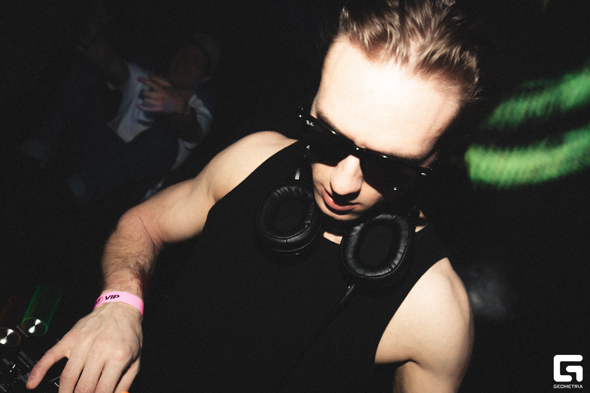 049 Repeat 10. 02.jpg