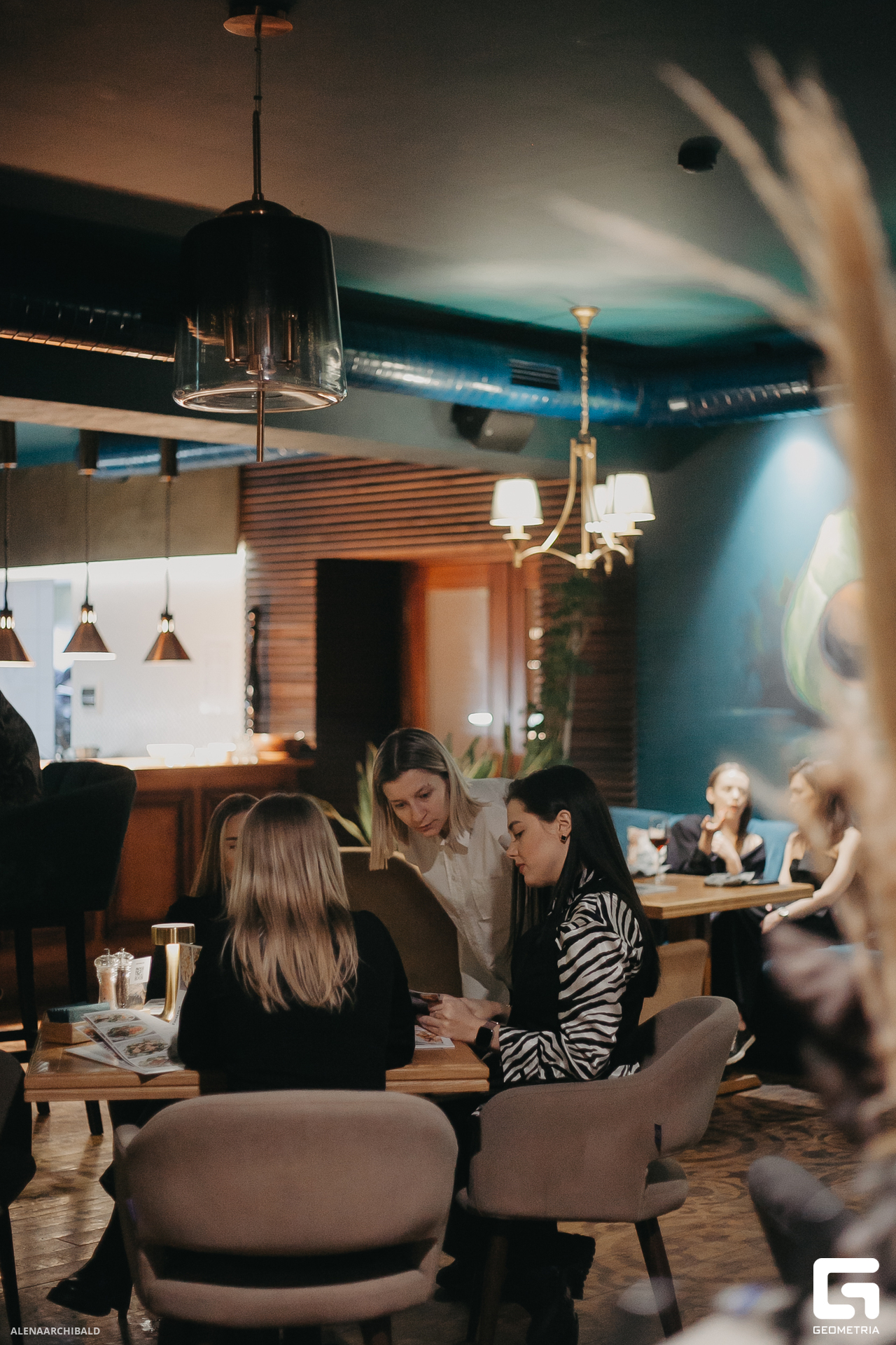 2023-11-24 22-00-46_alenaarchibald046.JPG