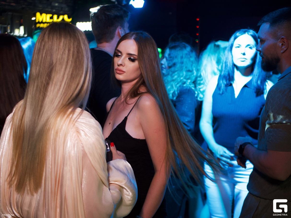 Saturday party 12