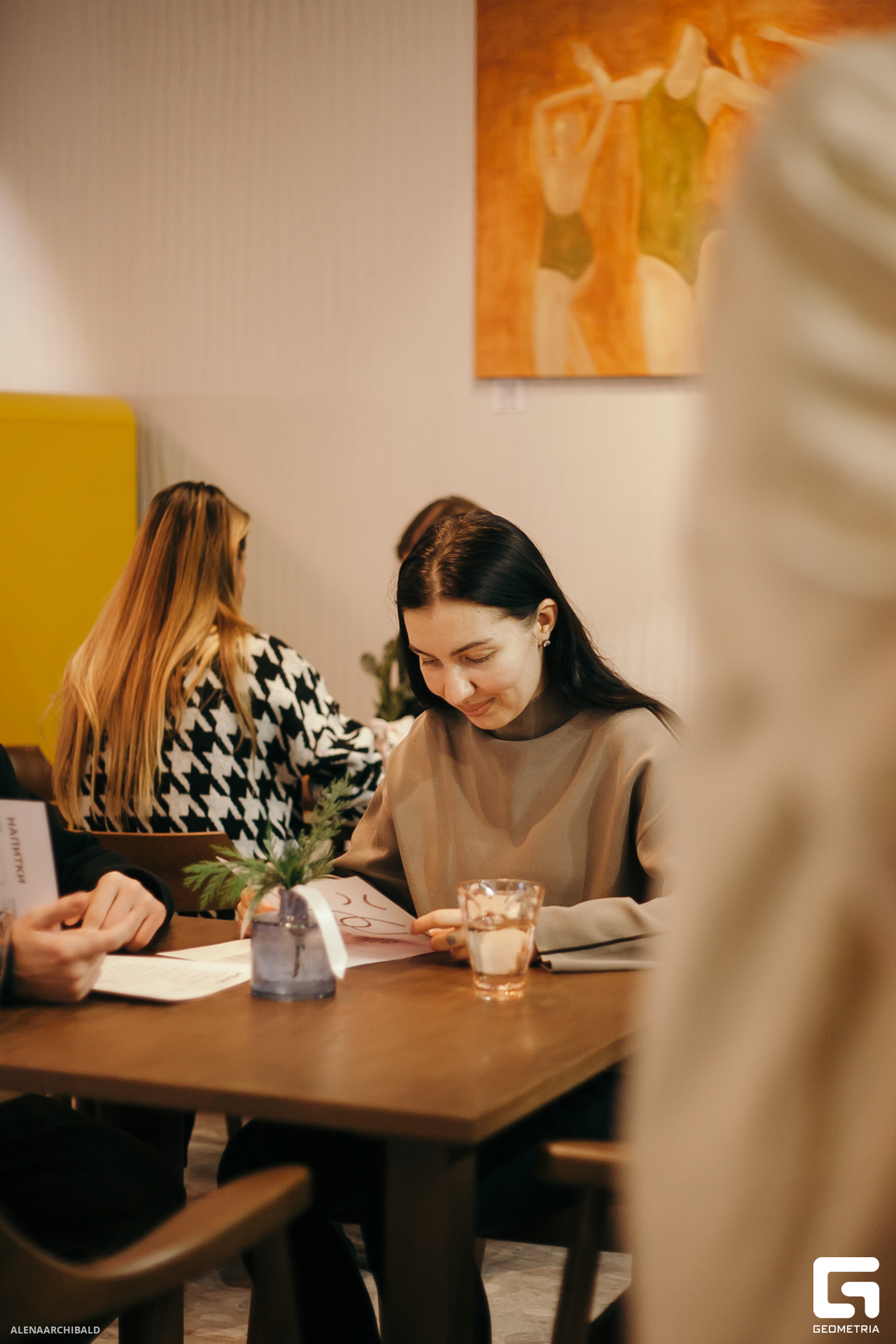 2023-12-02 18-00-57_alenaarchibald016.JPG