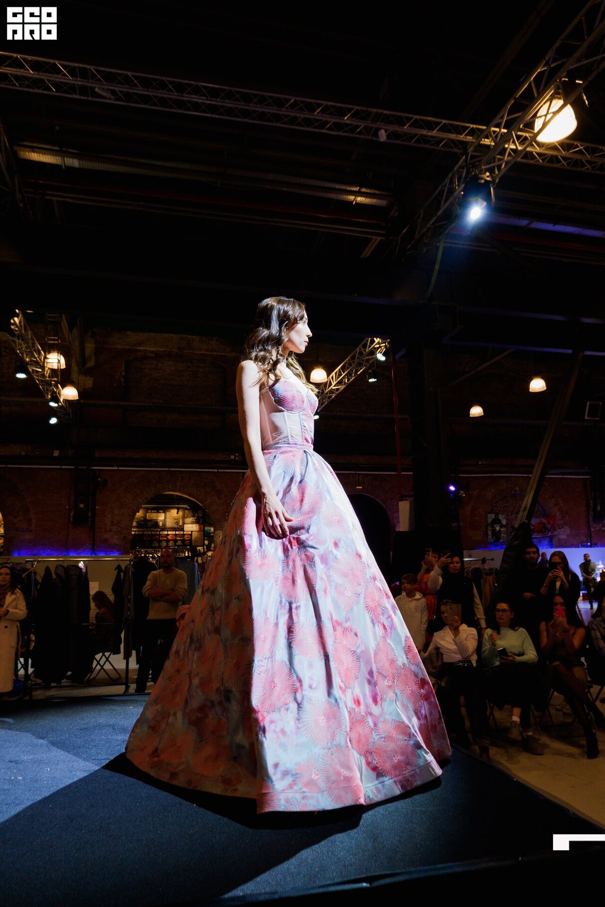 FASHION-МАРКЕТ «МОДНАЯ ВОЛНА» 7