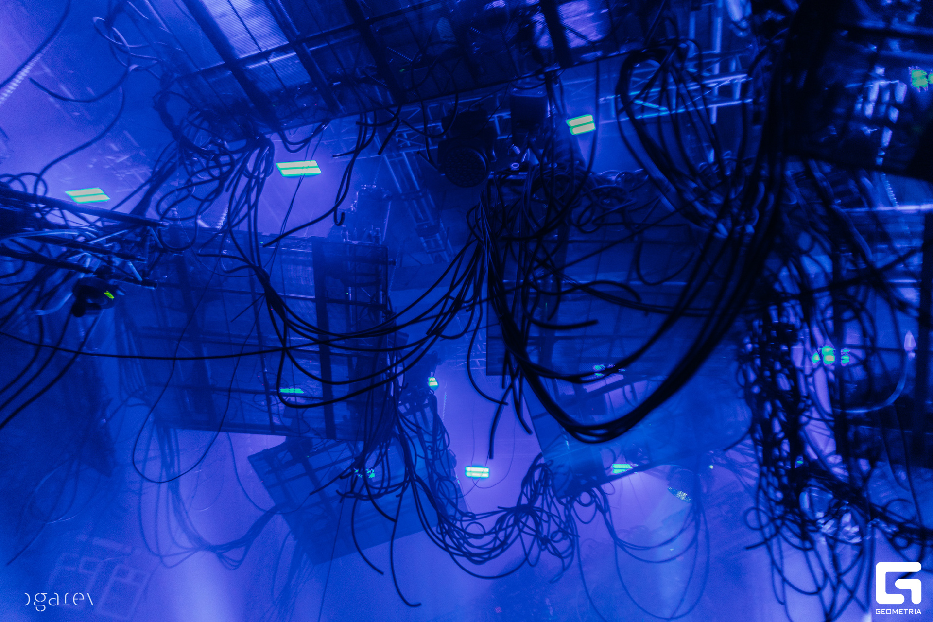 OUTLINE 2024-427-203.jpg