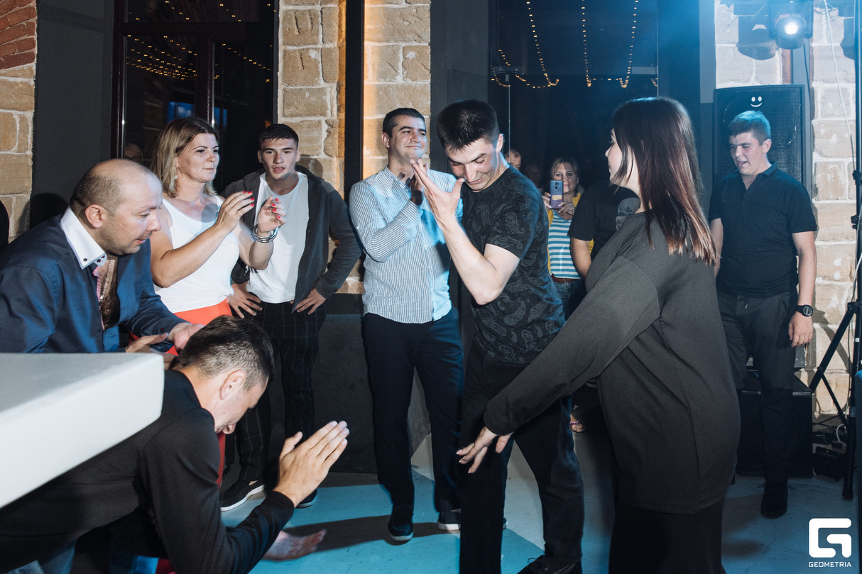 Smog hookah bar party! 25