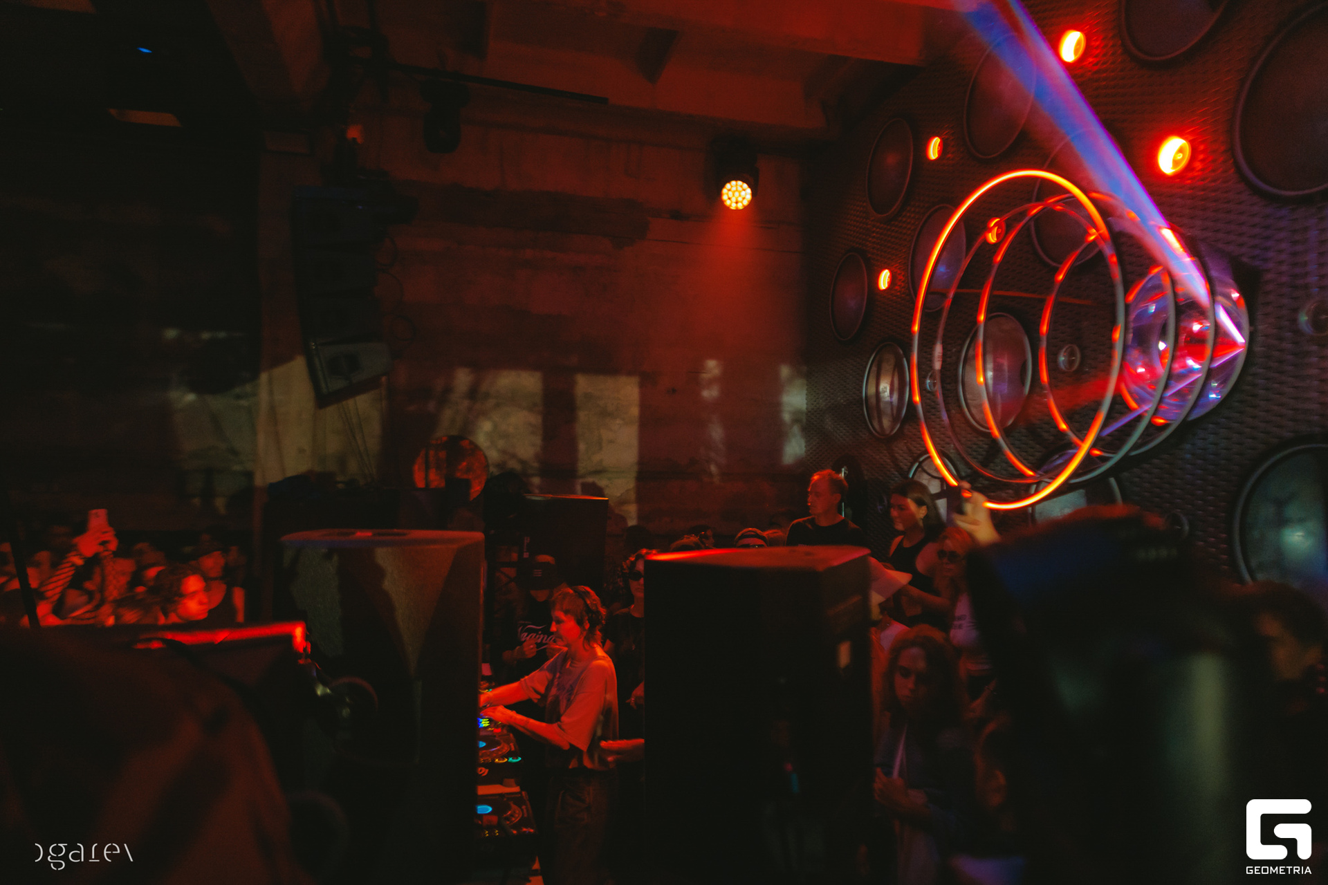 OUTLINE 2024-427-264.jpg