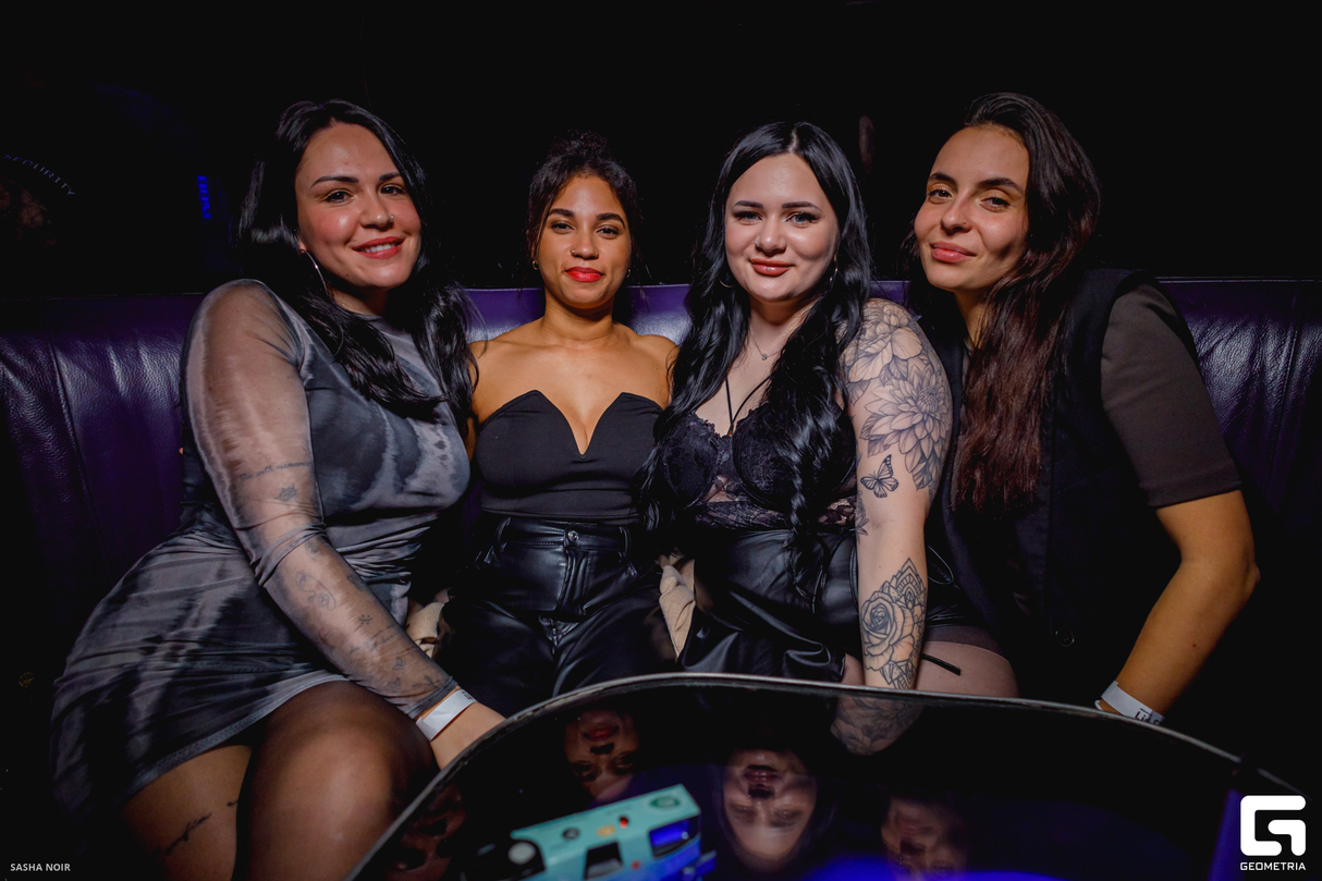 Friday Dream at M1 Lounge 17