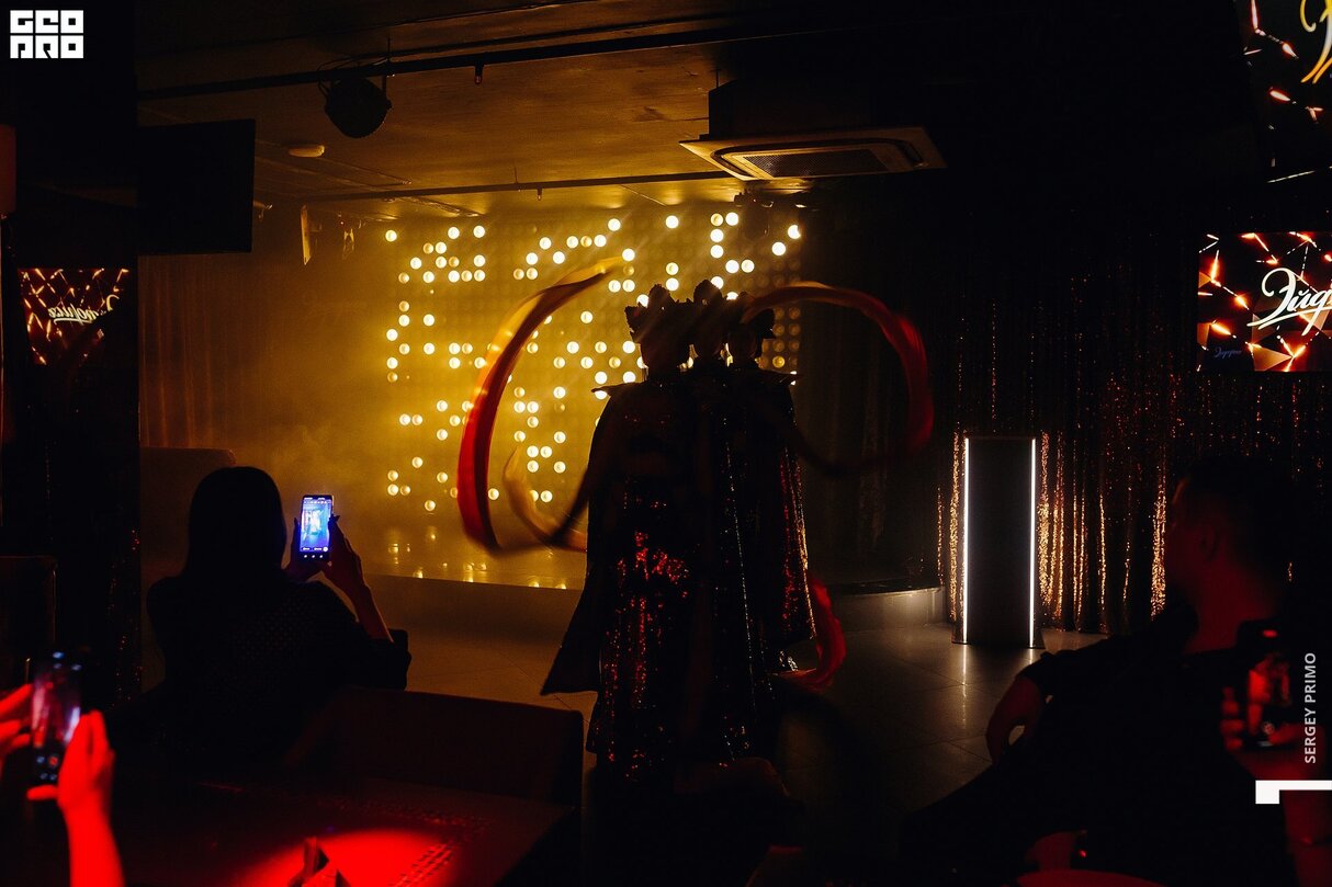 Theater Show 27