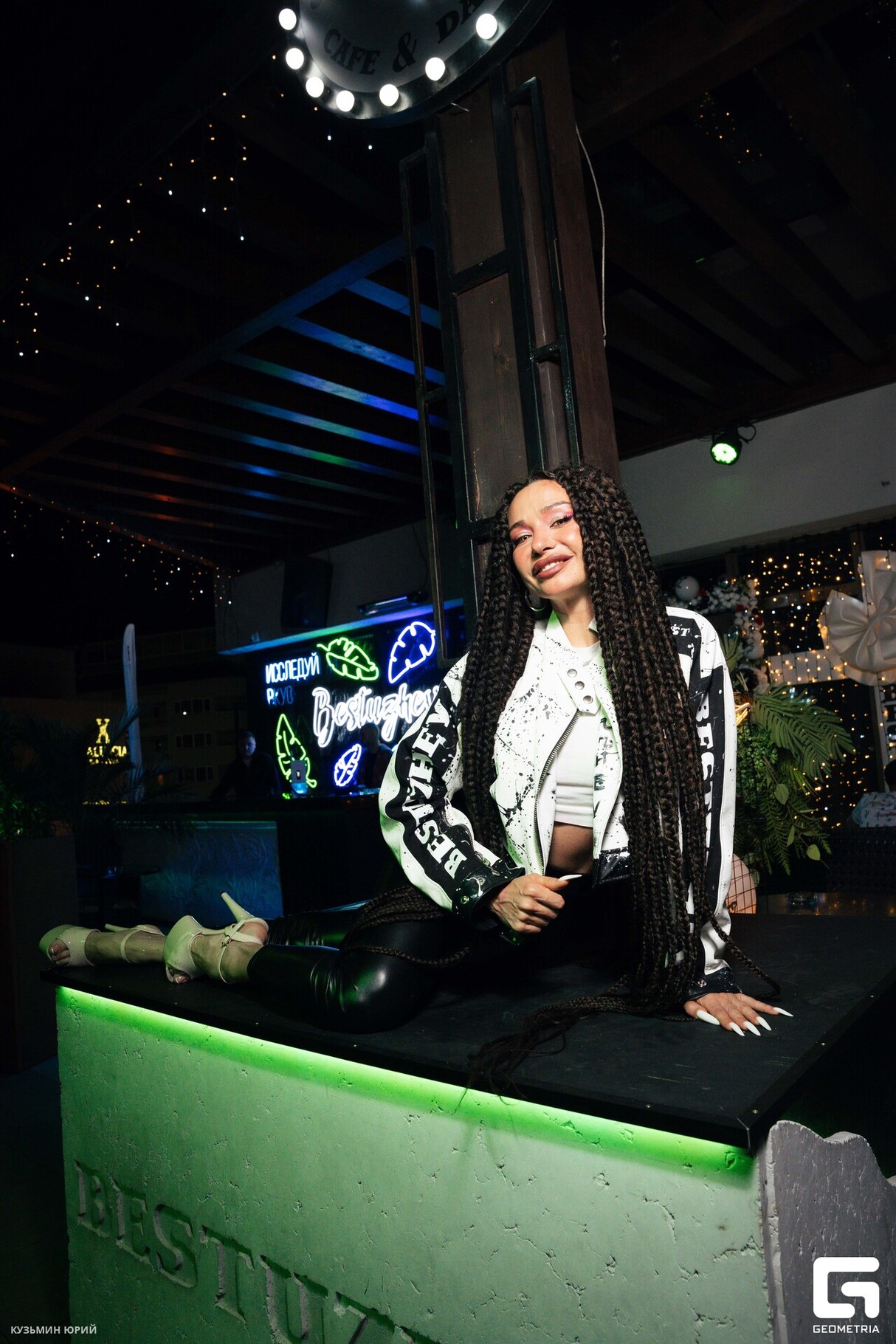 ПЯТНИЦА В BESTUZHEV BAR 19