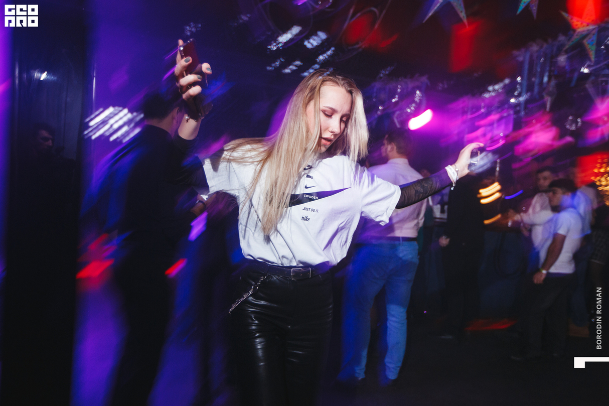 Saturday party 8