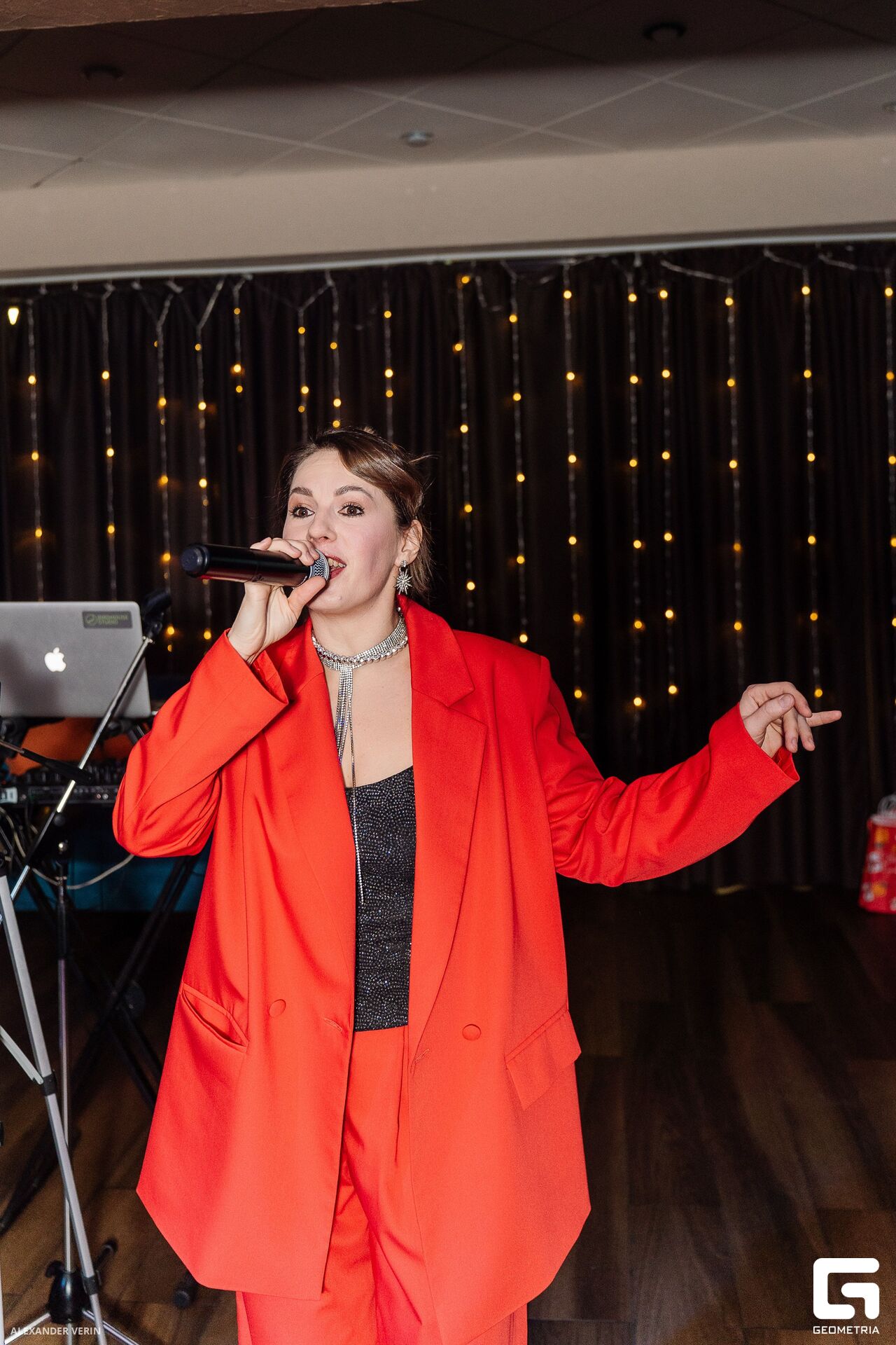 215 20240101 AV107015.jpg