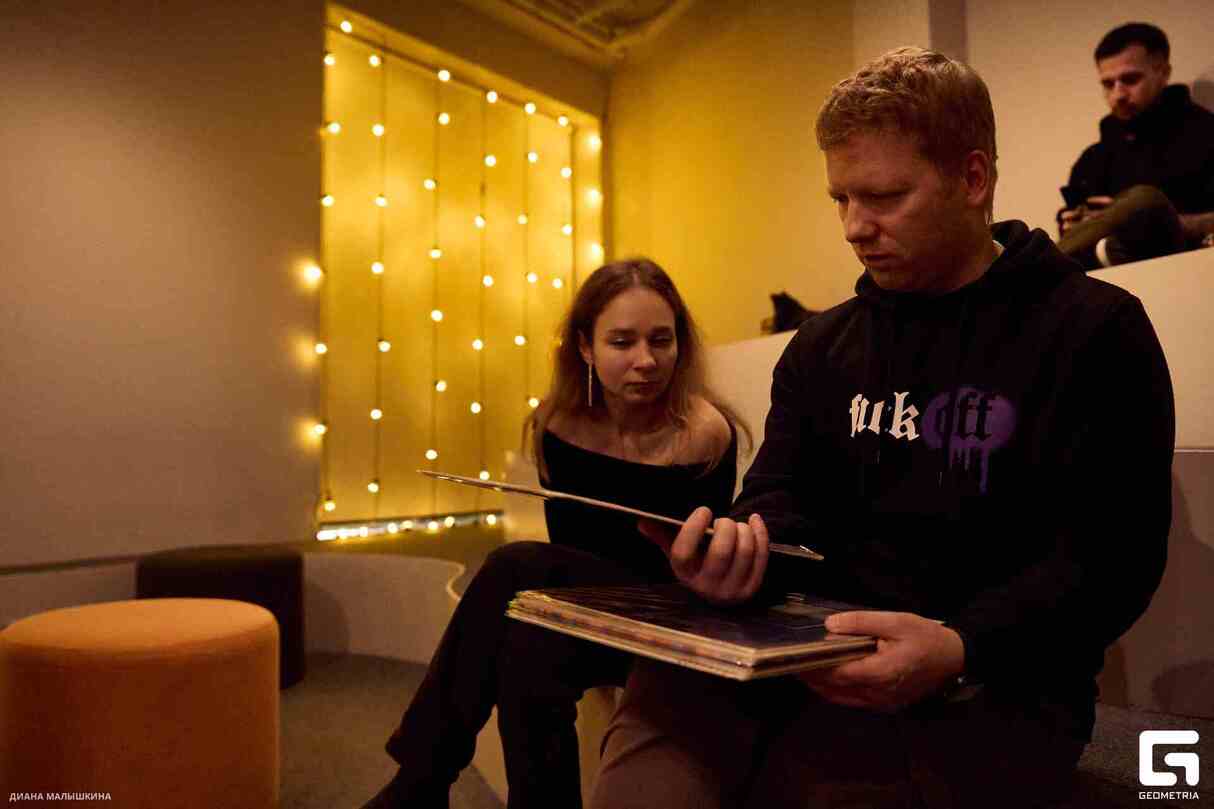 Показ документального фильма «Смена» 16