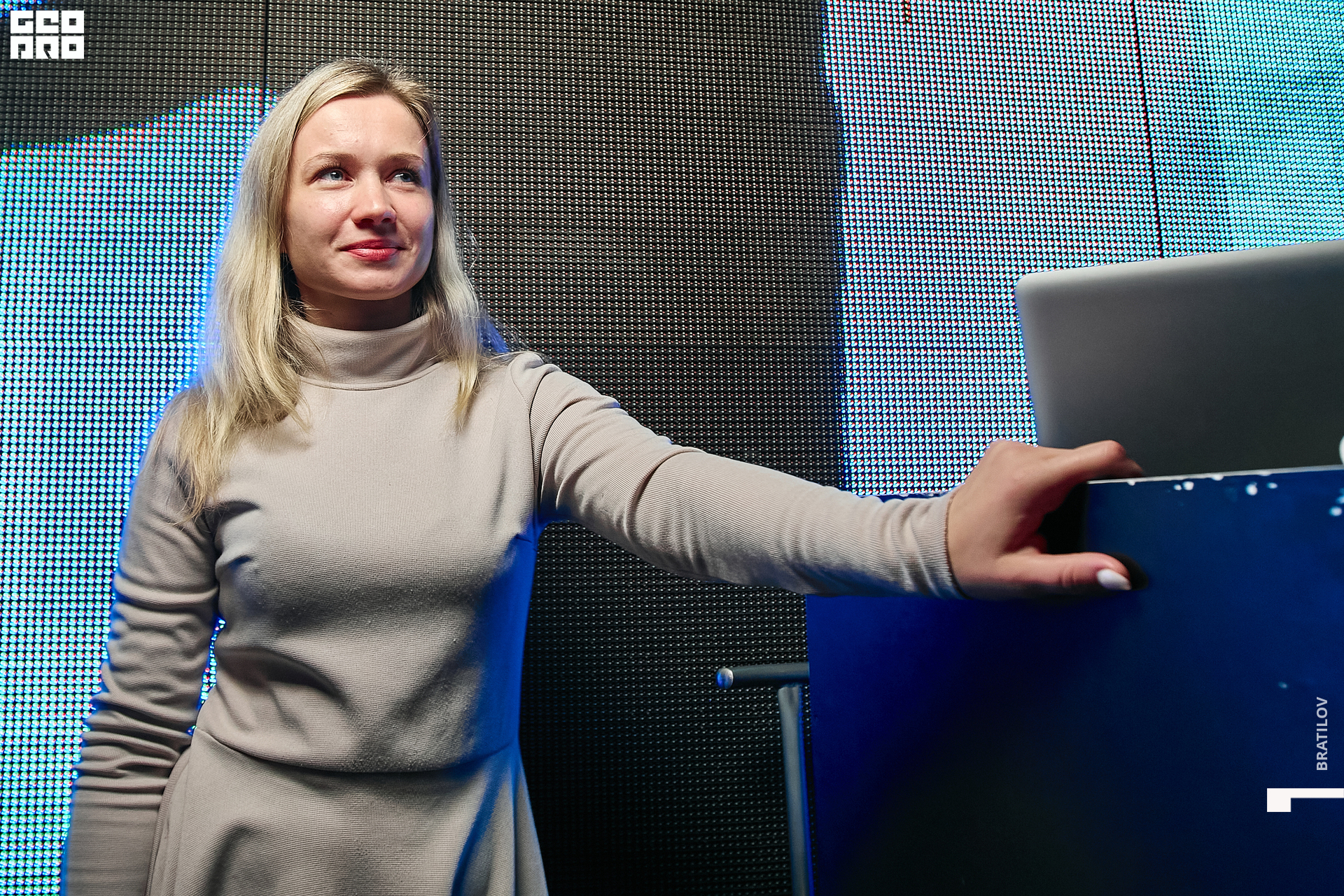 00042 - 2022-10-01 02.08.19 - Alex Bratilov.jpg