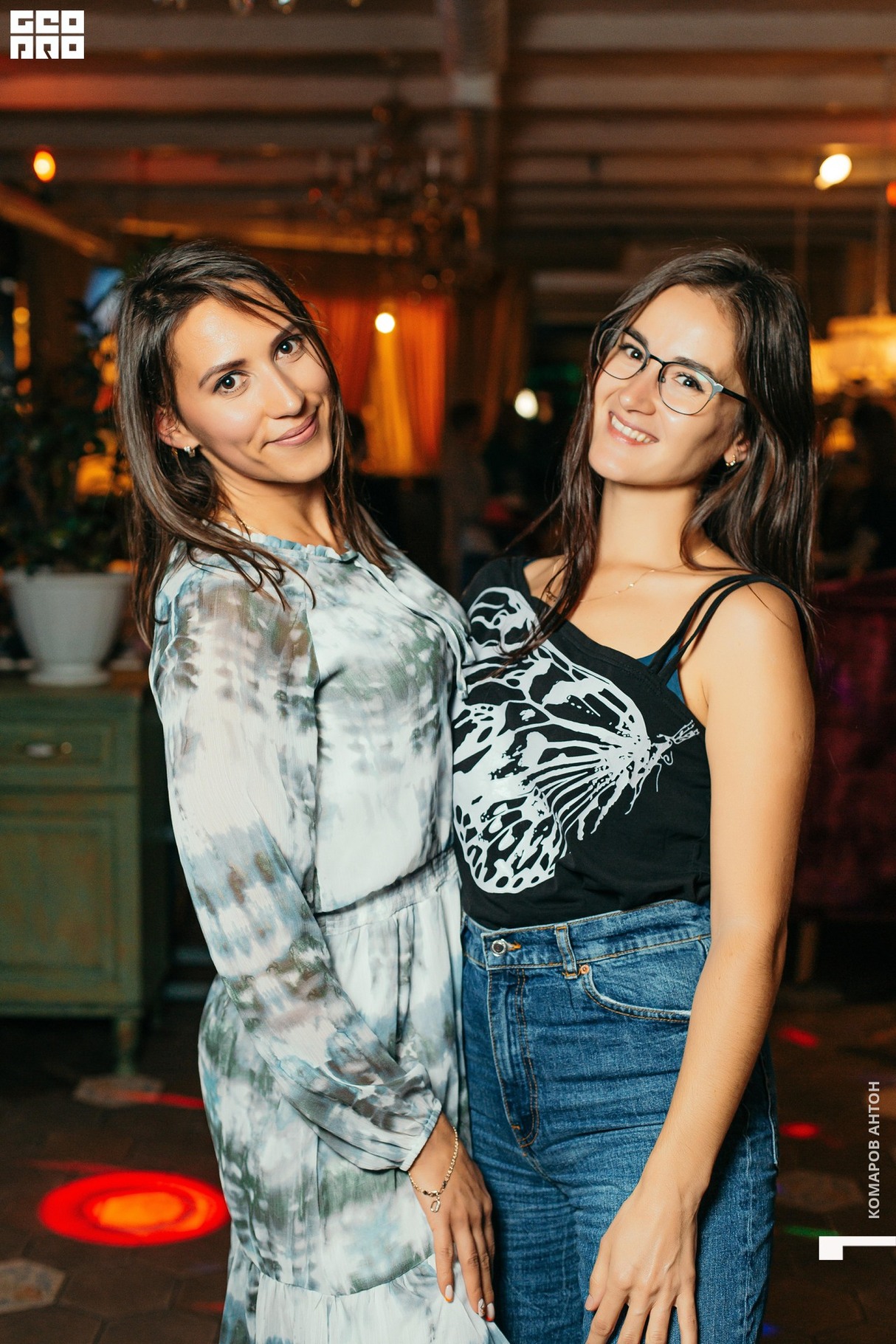 Встречаемся с друзьями в Veriko 18