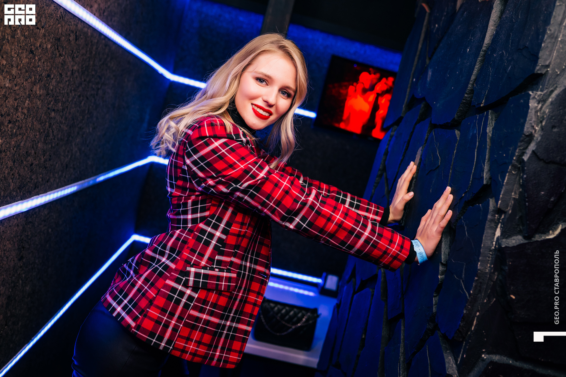 без имени-64.jpg