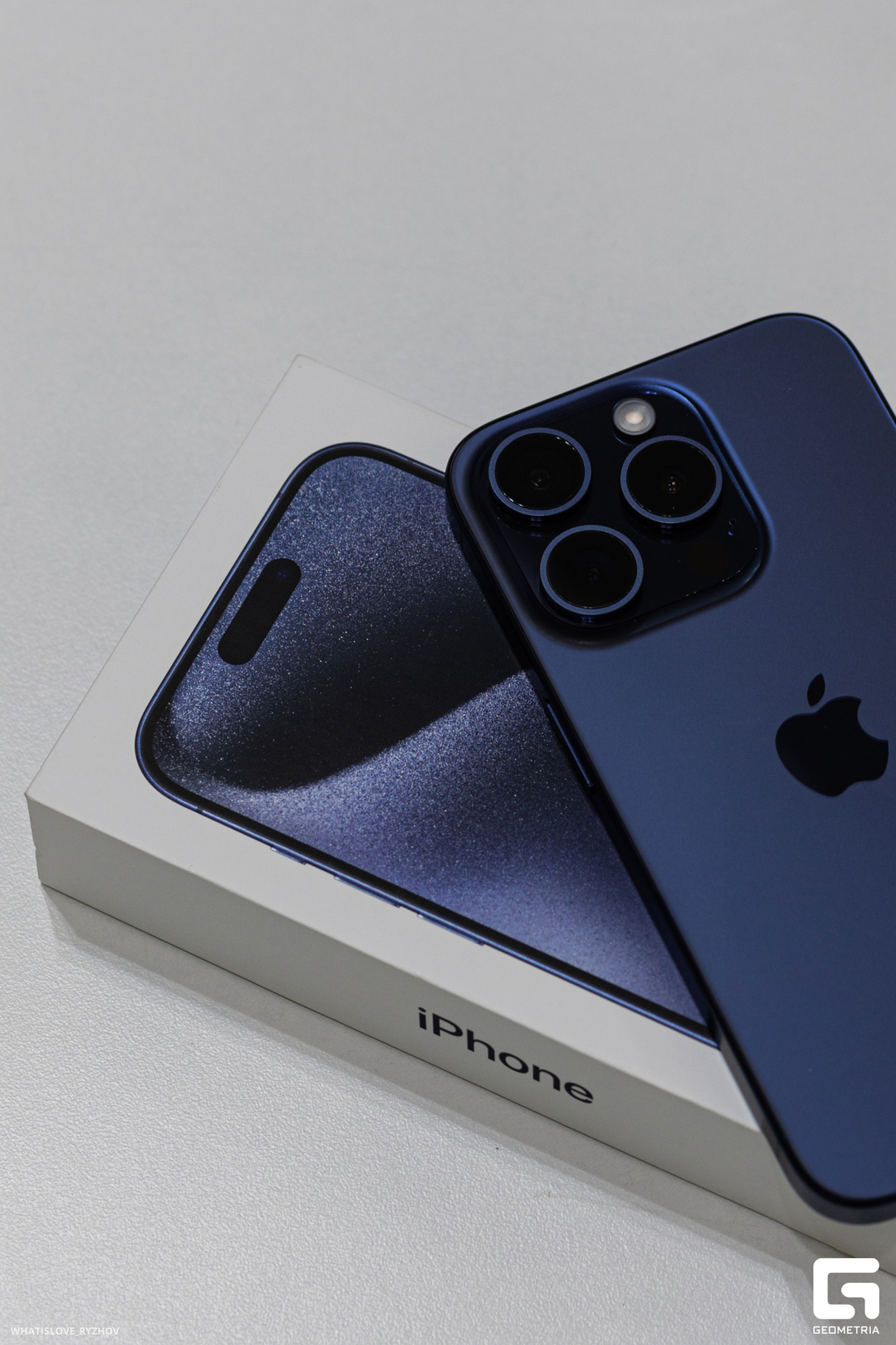 Презентация iPhone 15 в iQmac 27