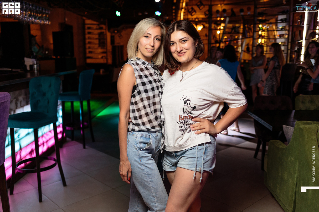 Пятница в кафе Терраса 24