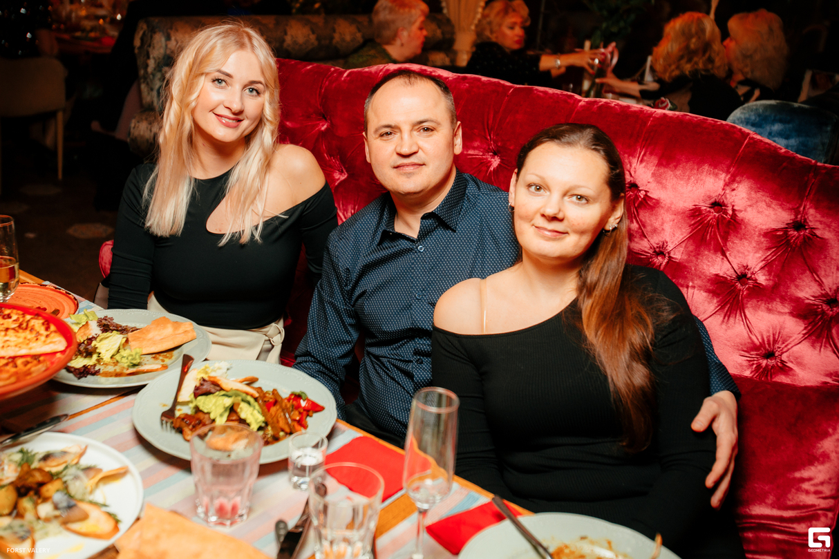 Субботний вечер в ресторане VERIKO 21