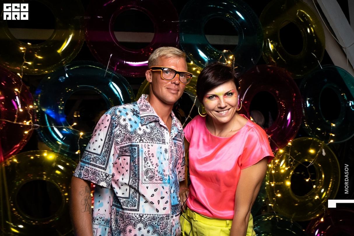 Saturday party 28