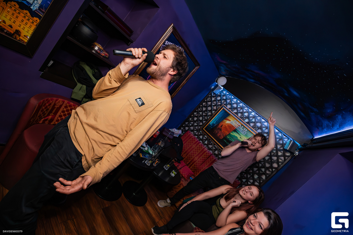 Saturday chill at Simply 33 Grill & Cinema, Karaoke Club 18