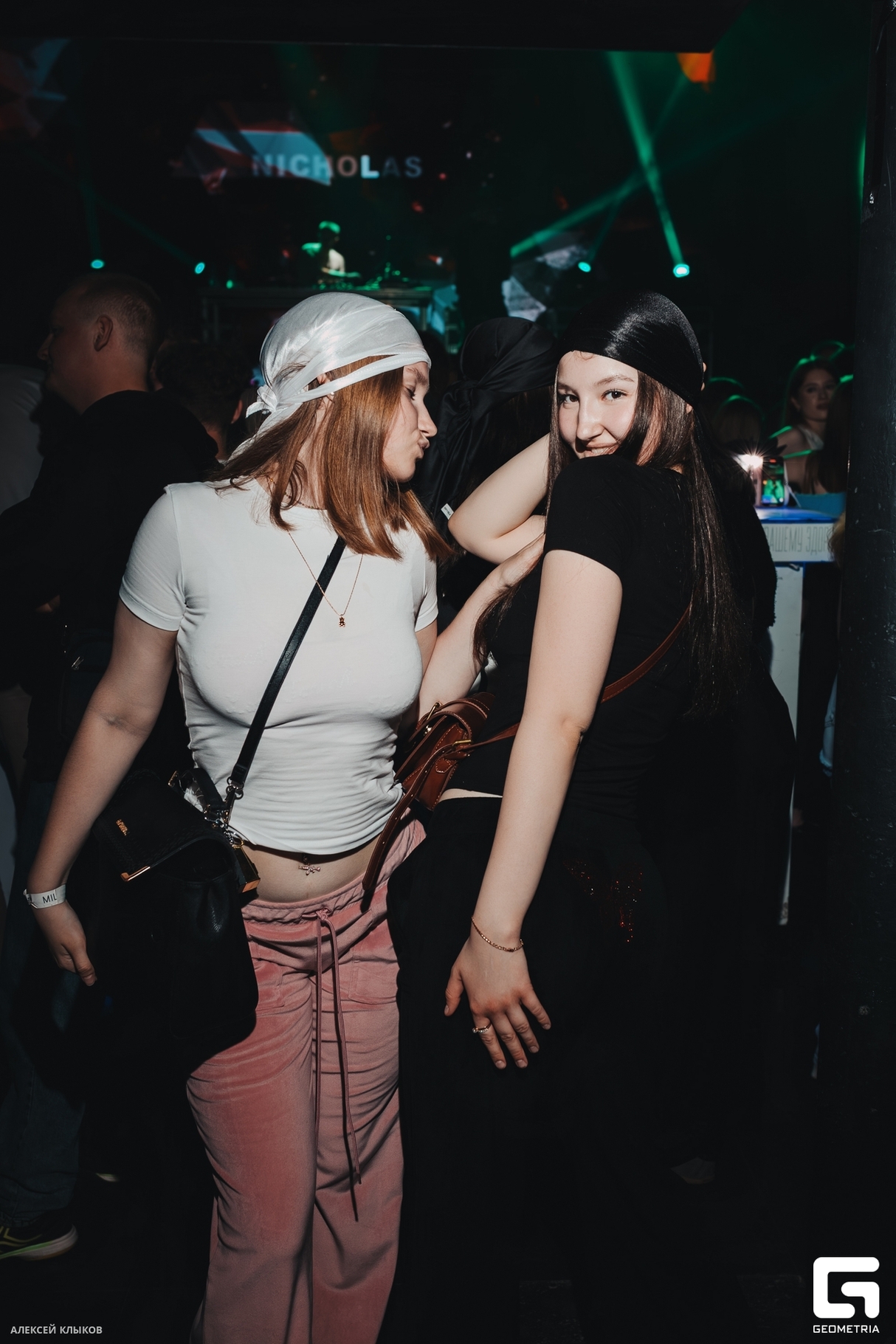 ДЕВИЧНИК 30