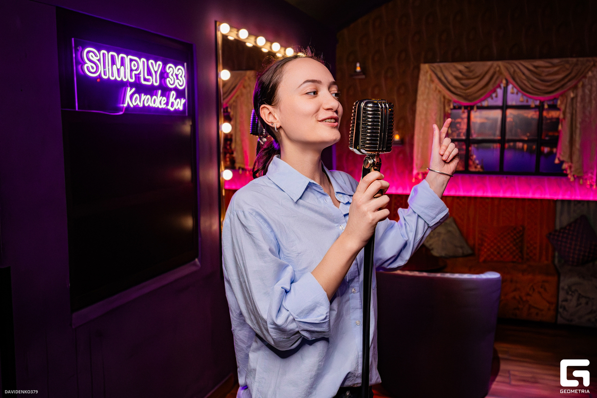Saturday chill at Simply 33 Grill & Cinema, Karaoke Club 20