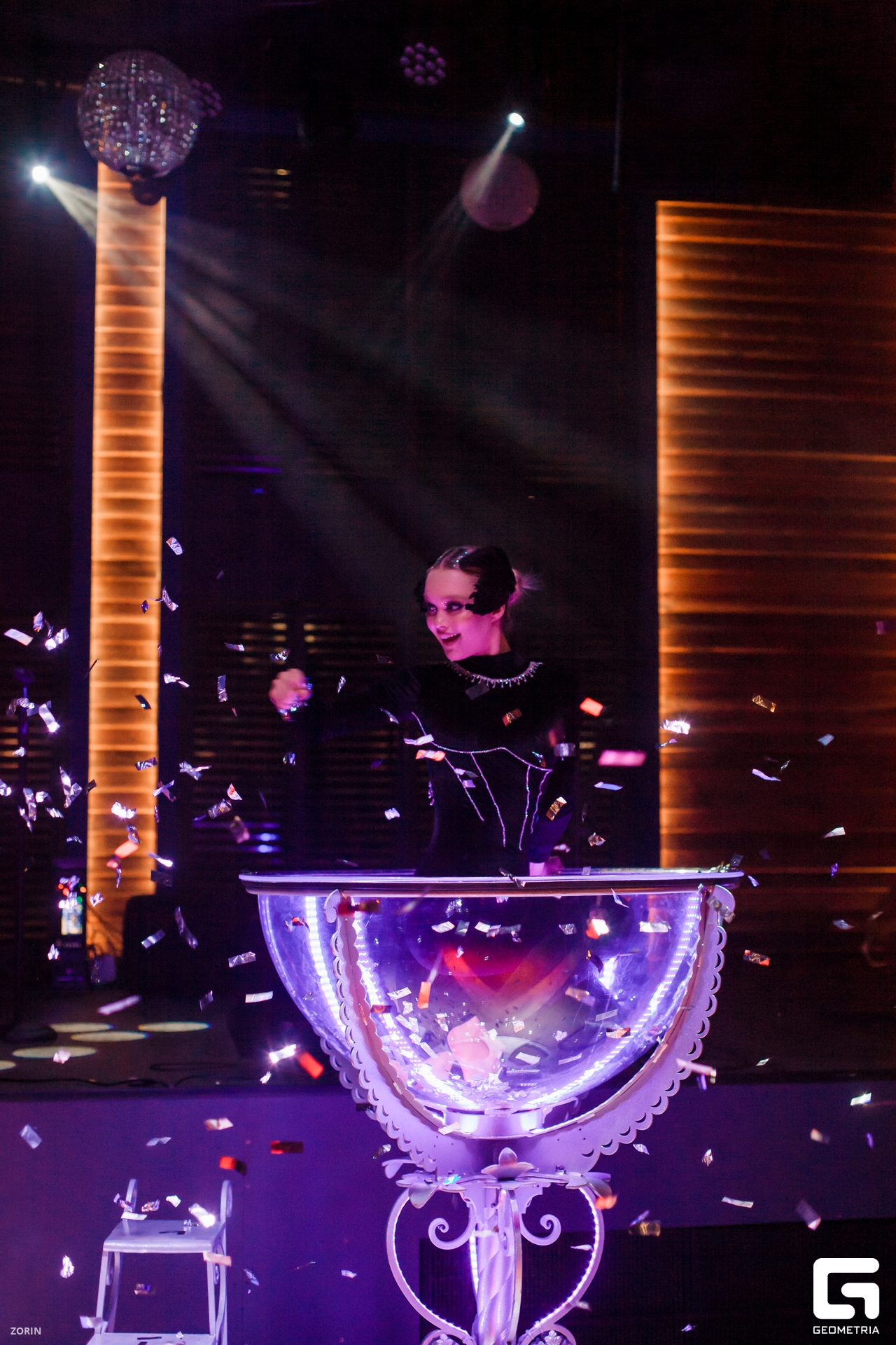 048-20-09-38-29-12-24- Zorin.jpg