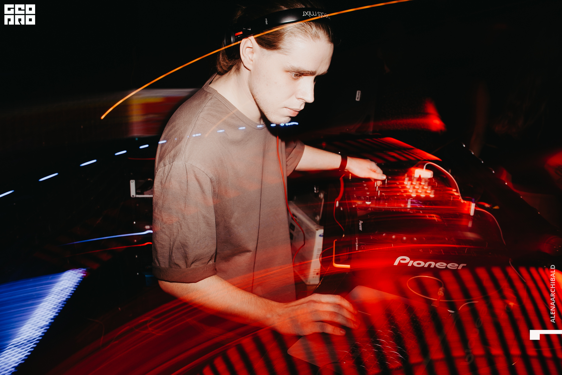 2021-03-14 00-52-50_alenaarchibald_015.JPG