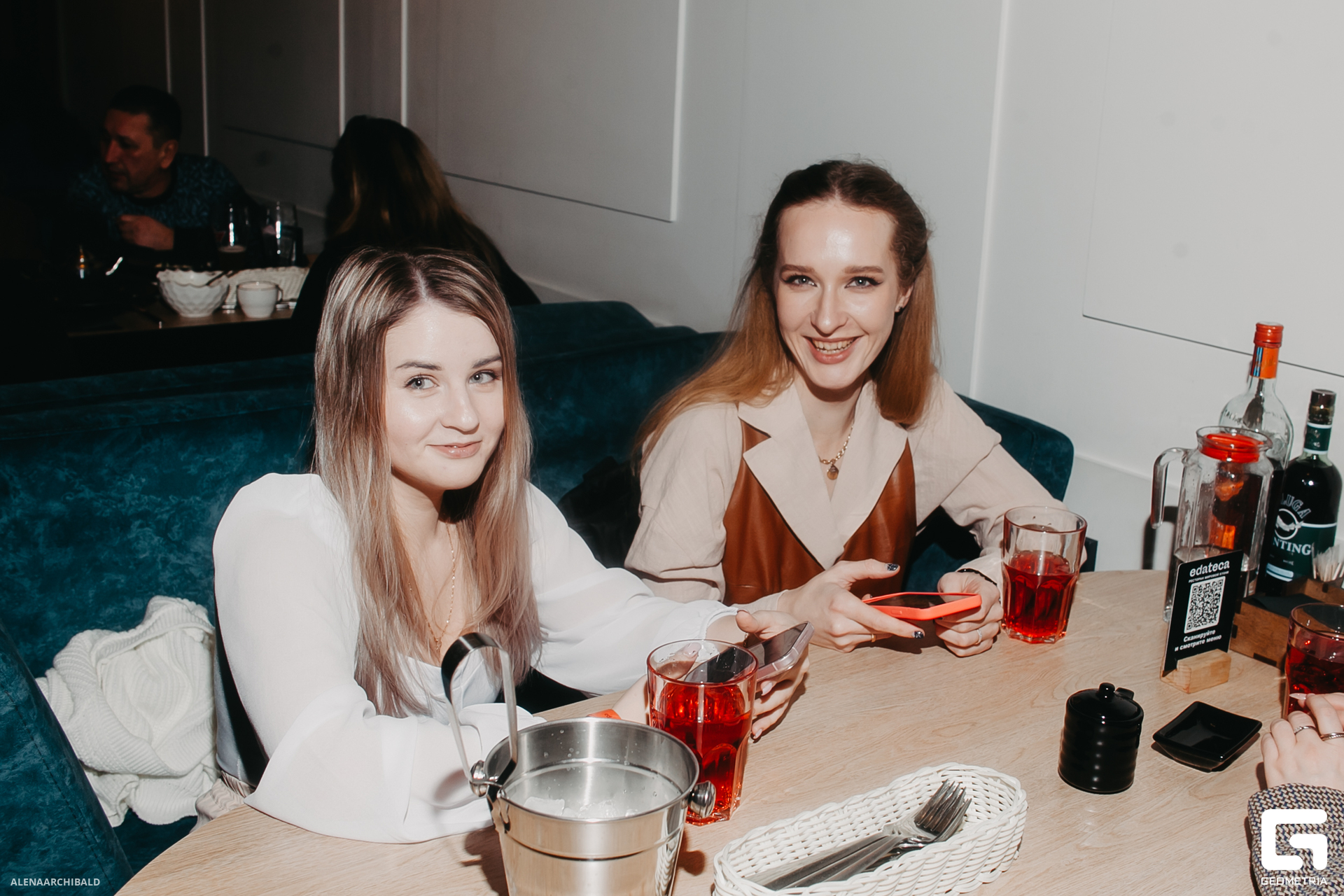 2023-12-08 20-00-38_alenaarchibald010.JPG