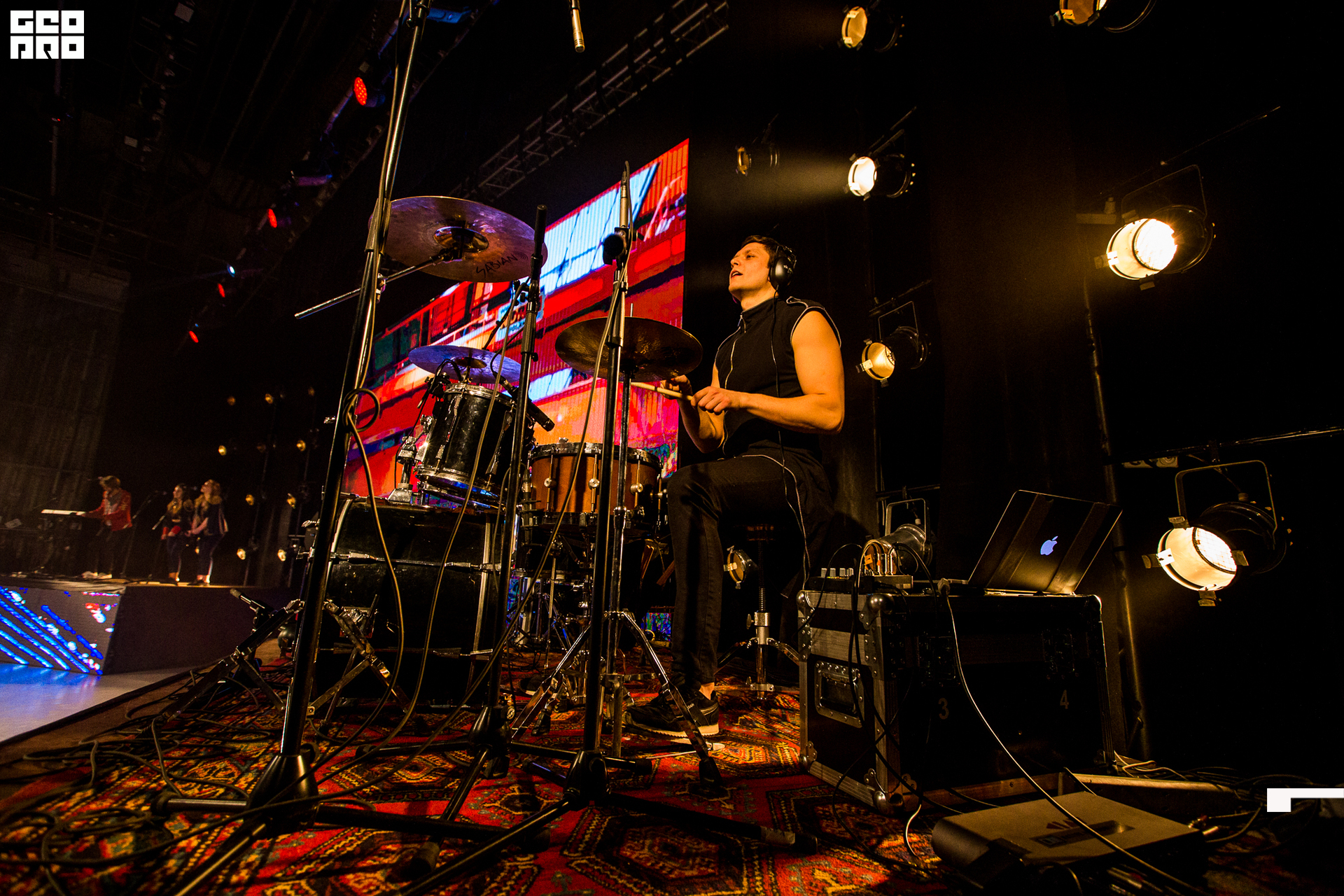 394_21-12-09 ISAEVA KASHIN SHVETS.jpg