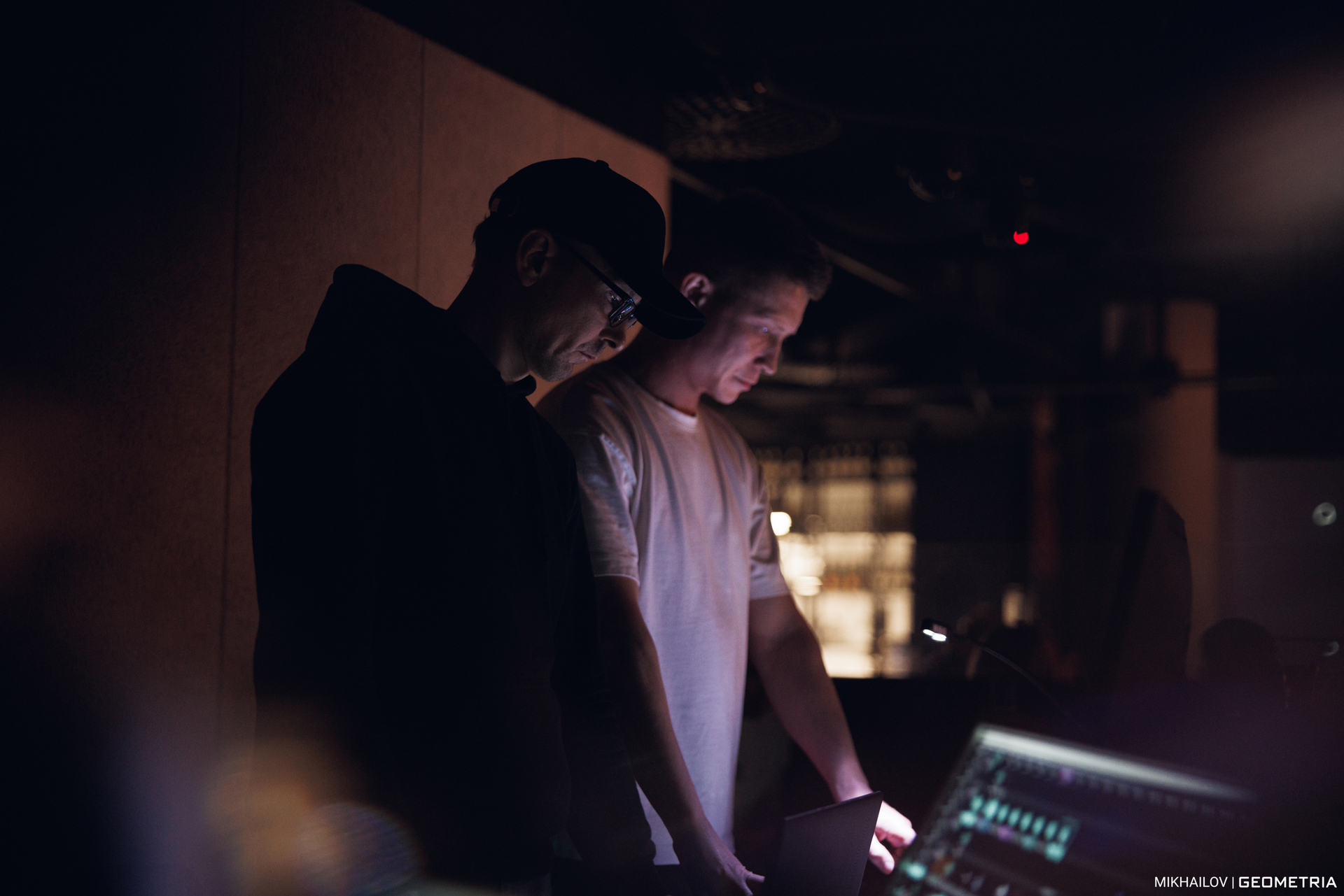 029-190425-2723 mikhailov-weblogo.jpg