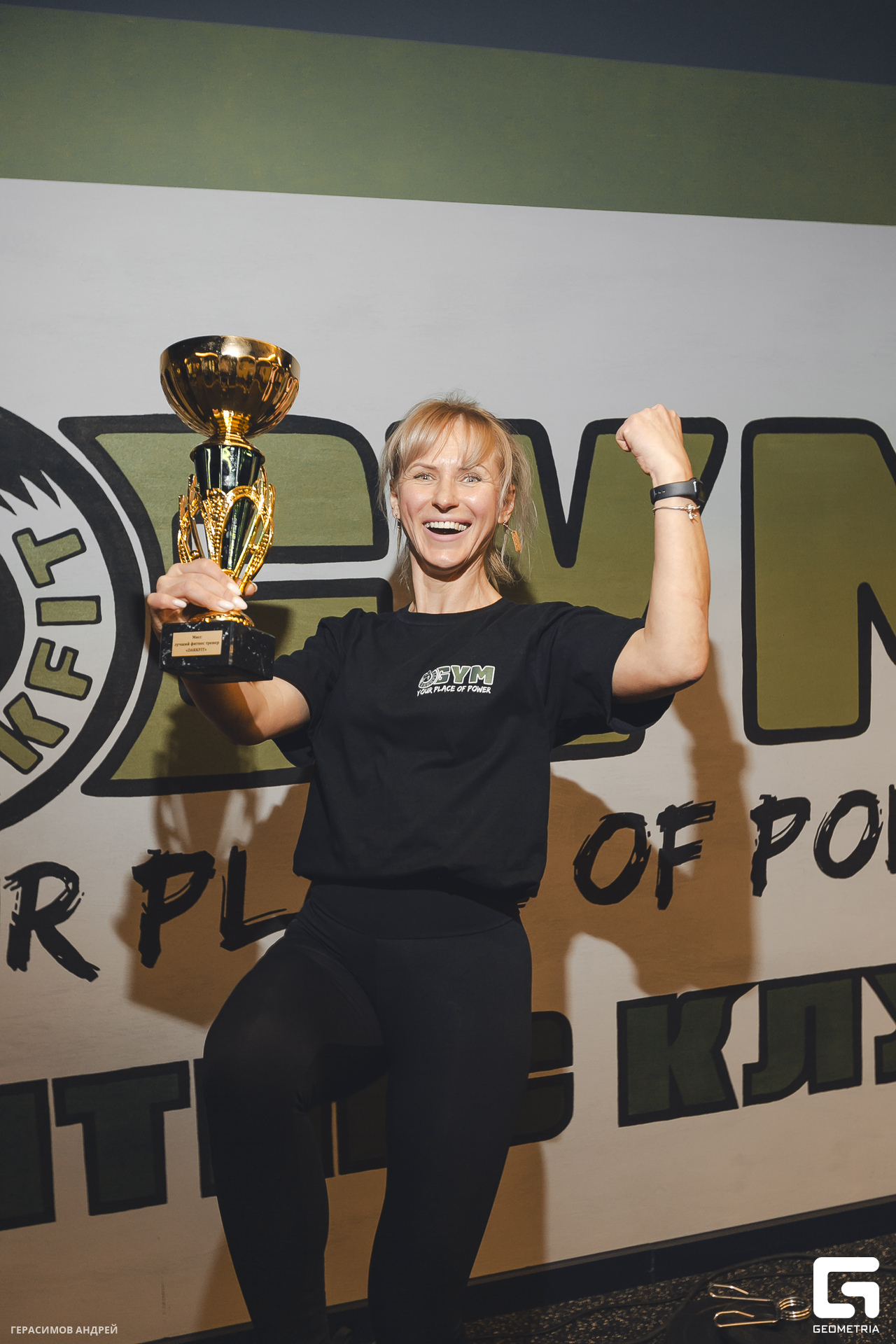 201 Dark Fit 10. 03.jpg