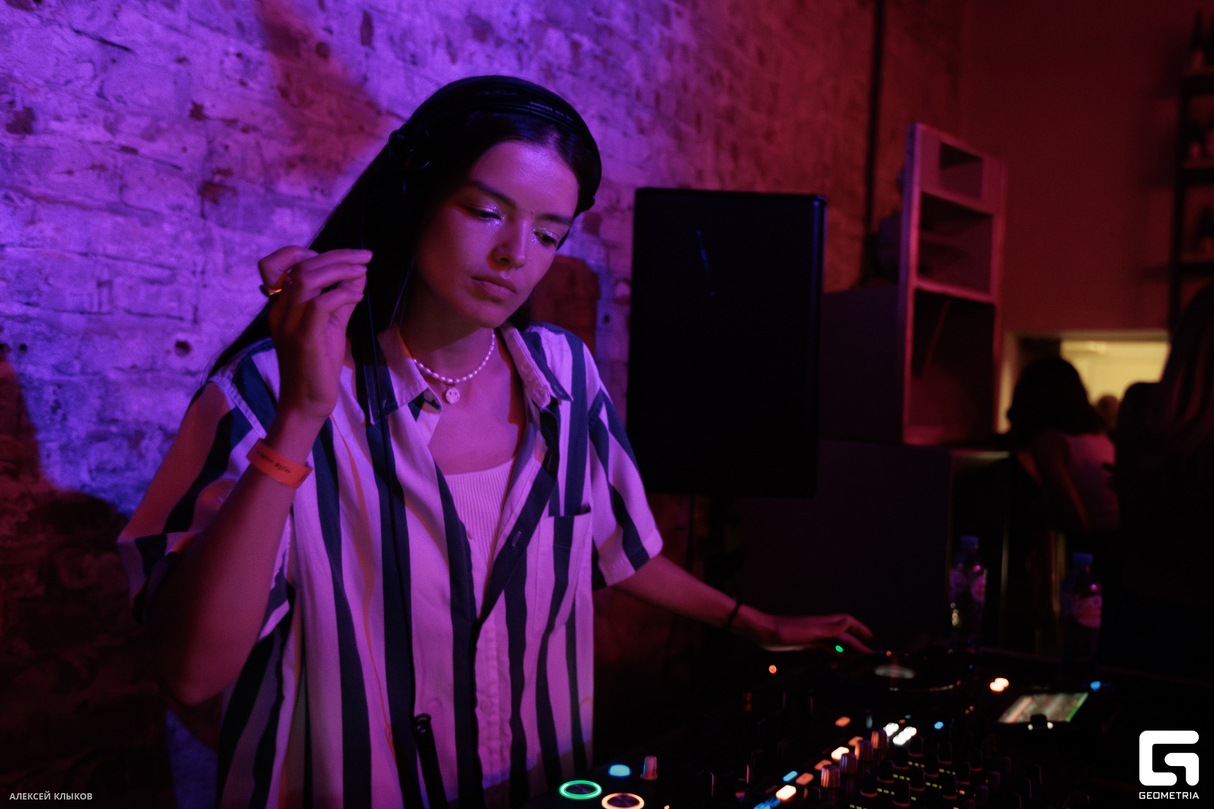 ASIAN RHYTHMS 24