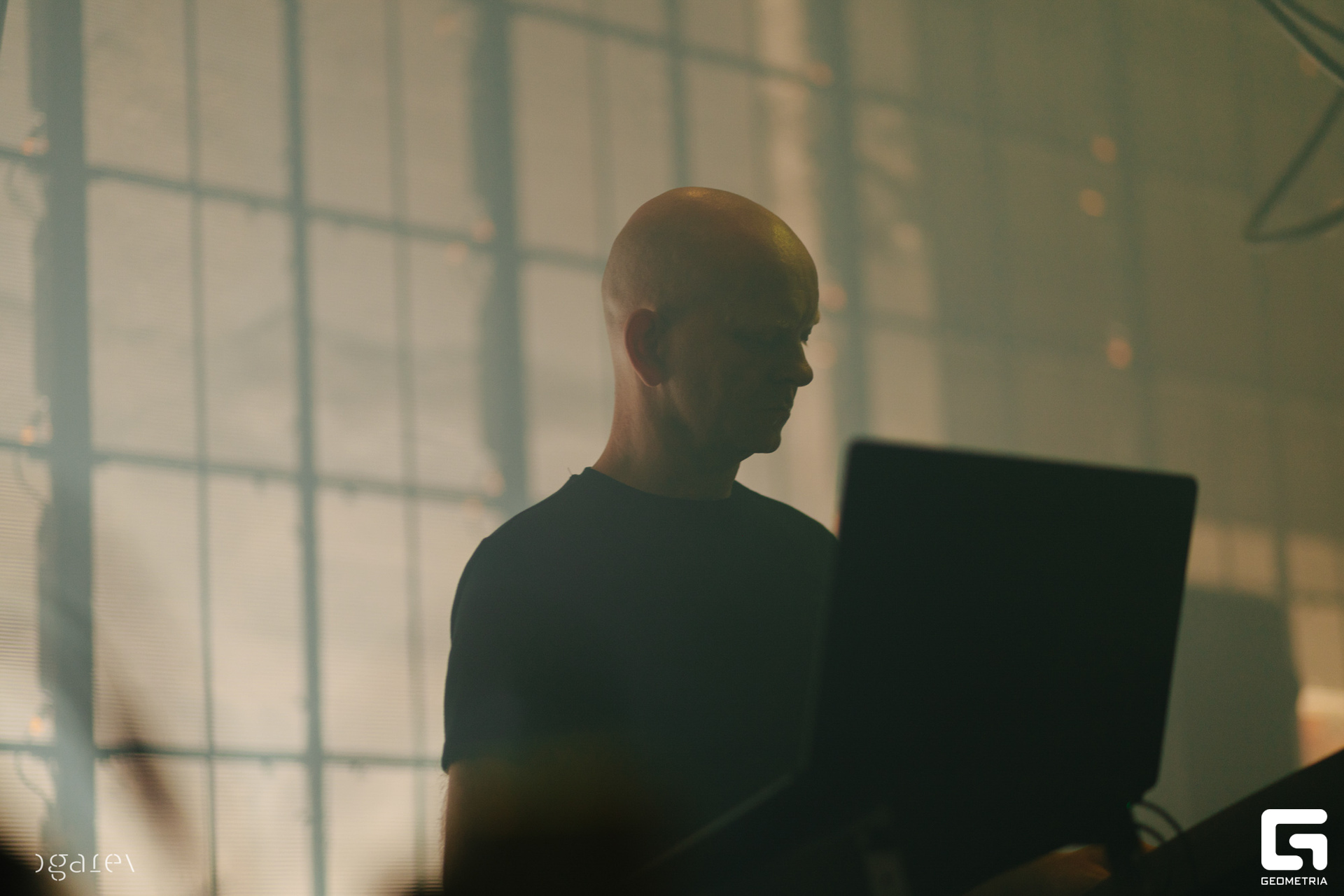 OUTLINE 2024-427-211.jpg