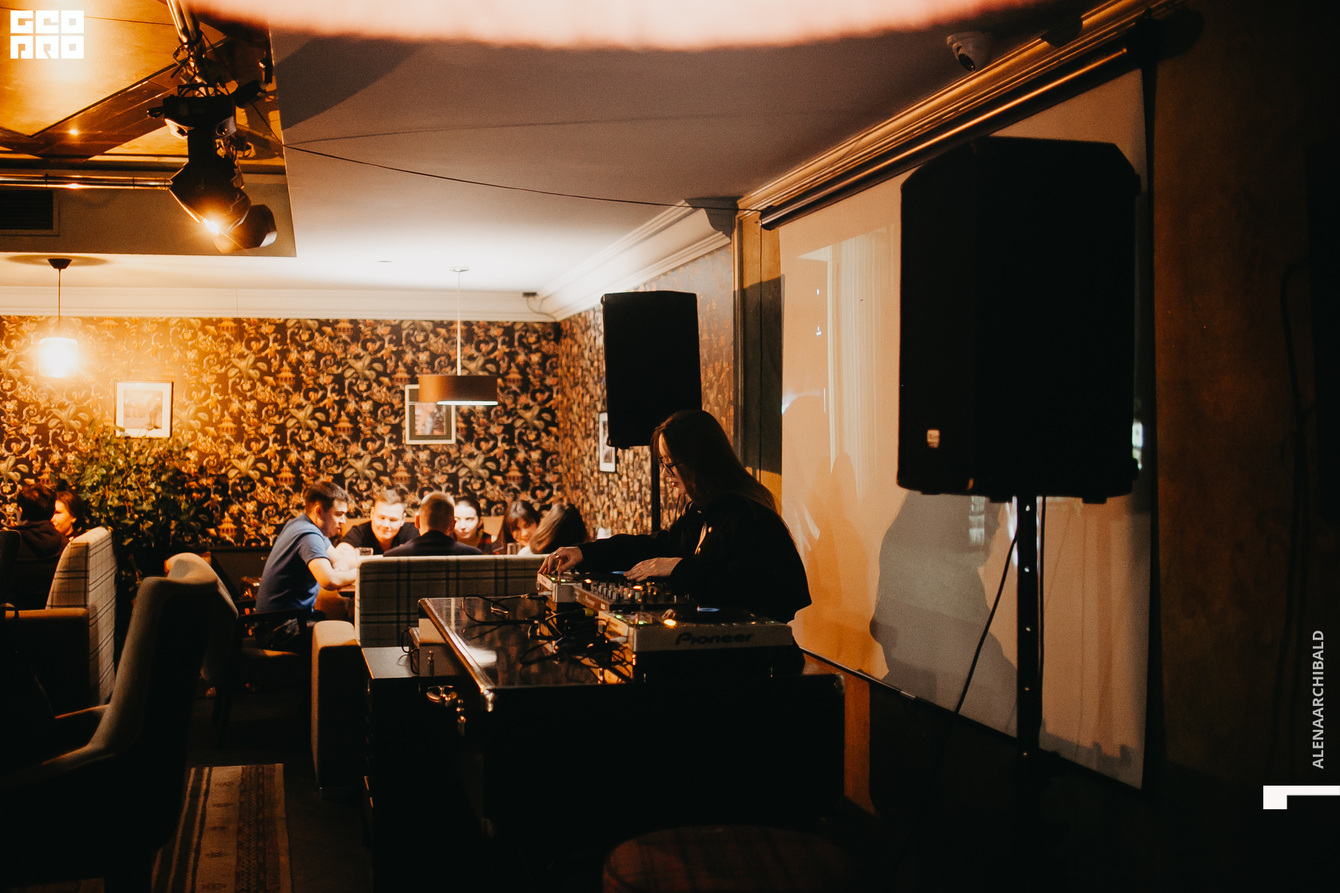 2020-11-20 22-00-22_alenaarchibald_022.JPG