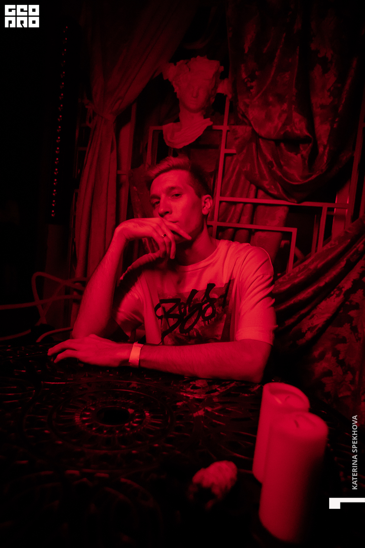PARIS 27