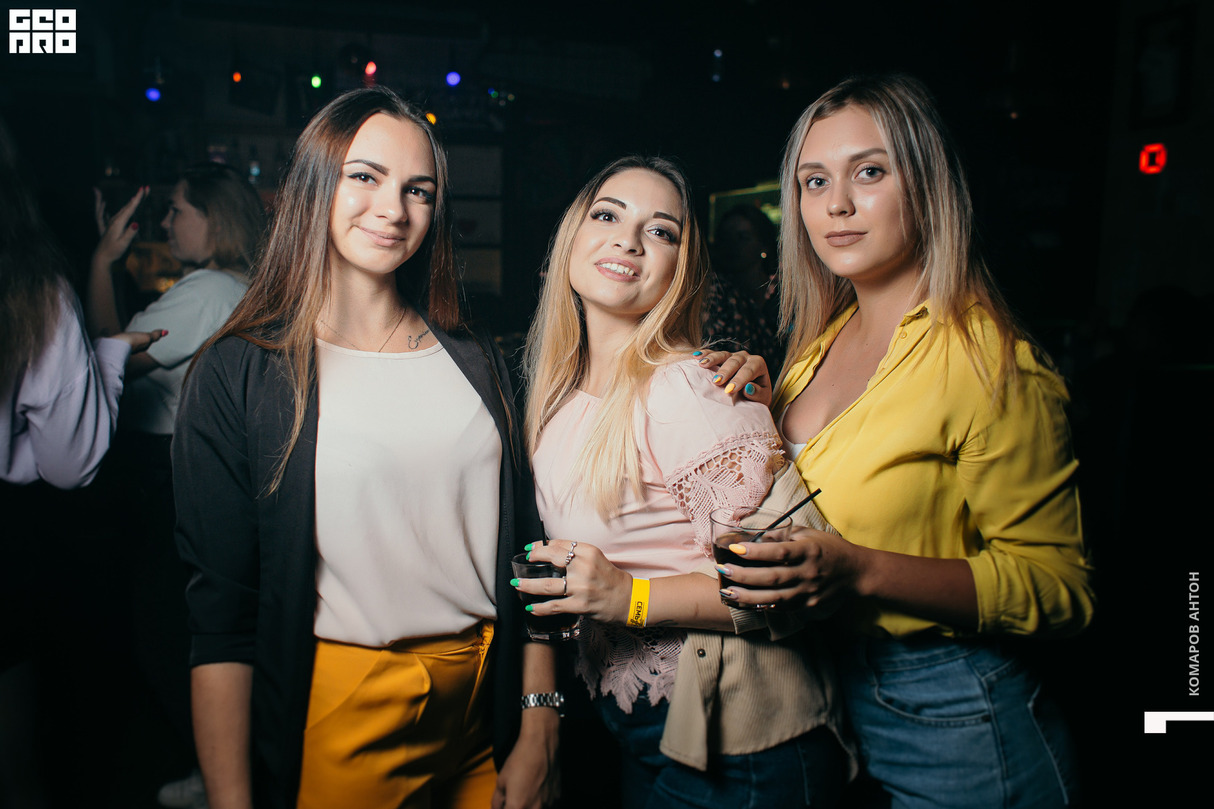 КАРАОКЕ-БАР "7 ПЯТНИЦ" 11