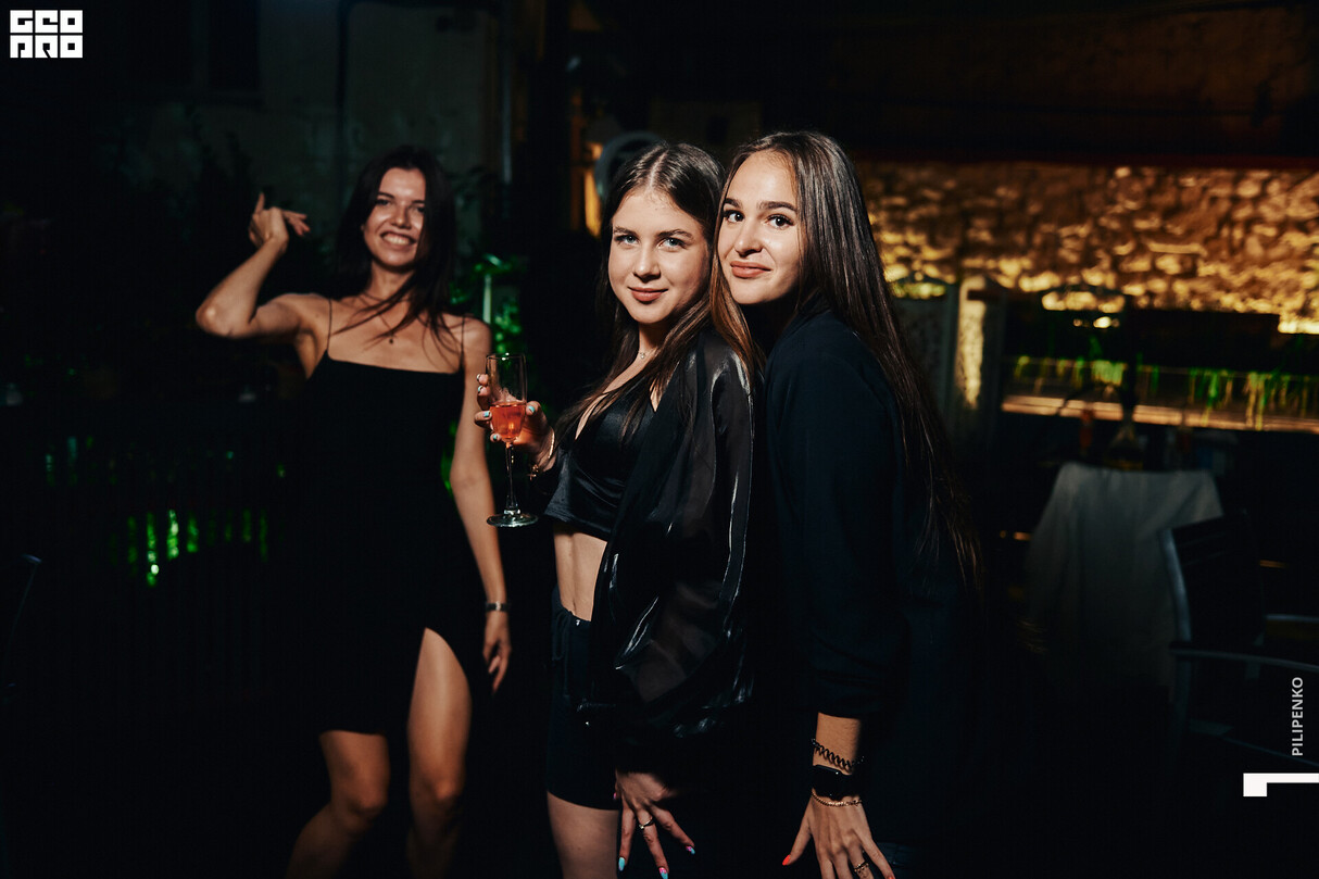 Saturday party 14